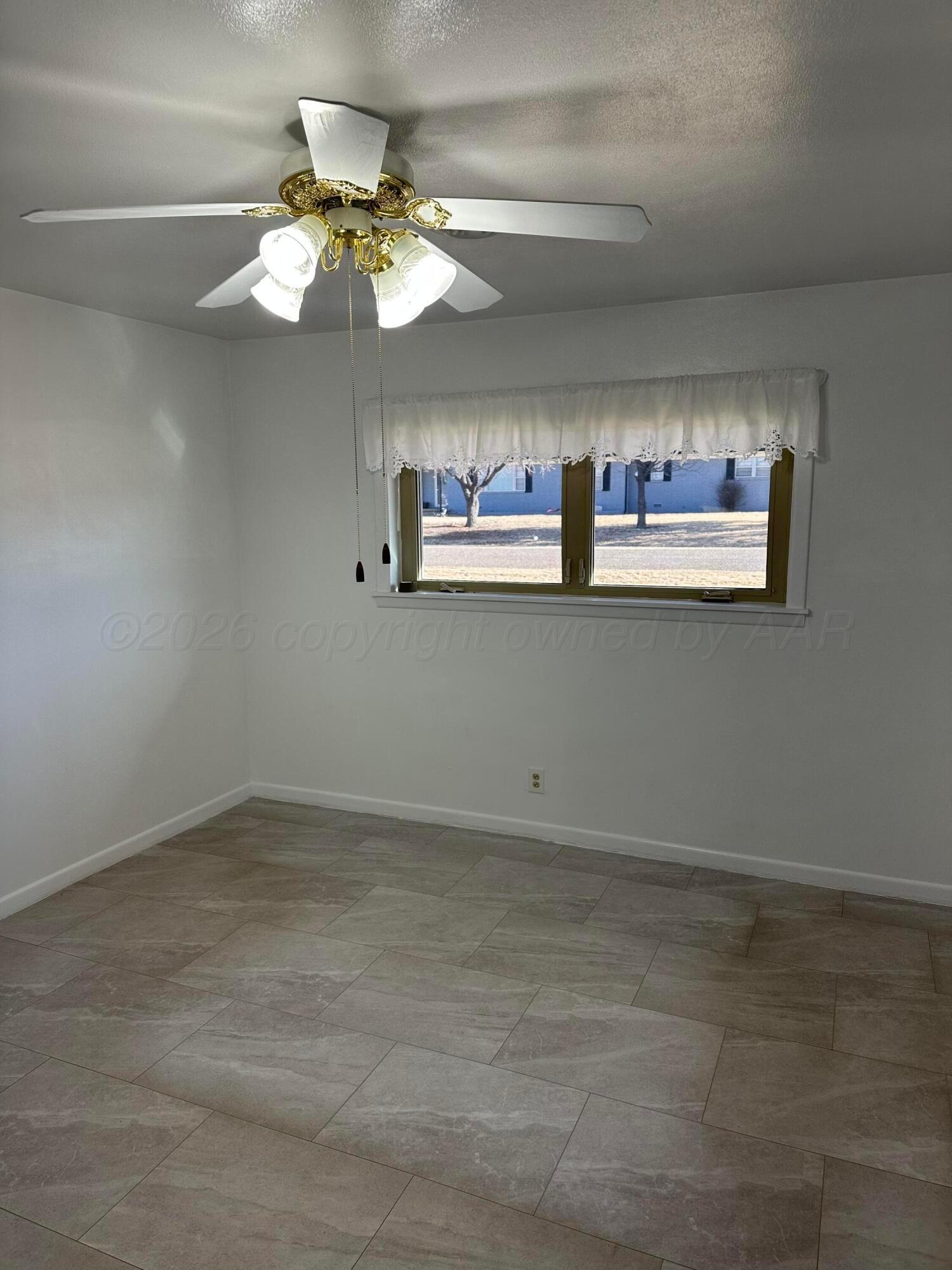 303 Tansy Street Property Photo 15