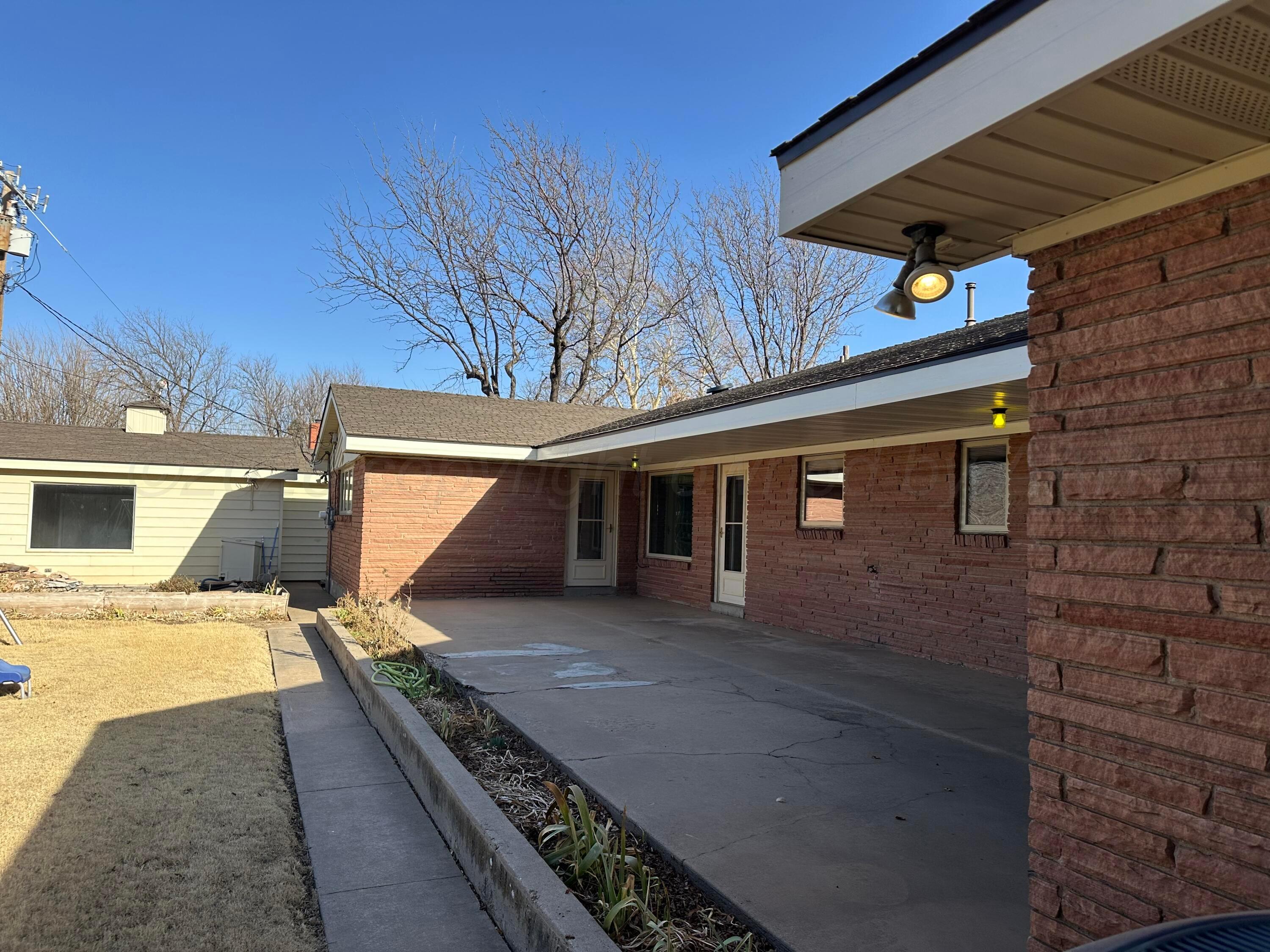 303 Tansy Street Property Photo 22