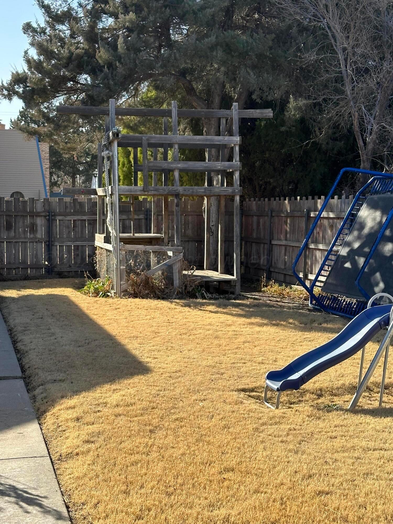 303 Tansy Street Property Photo 26
