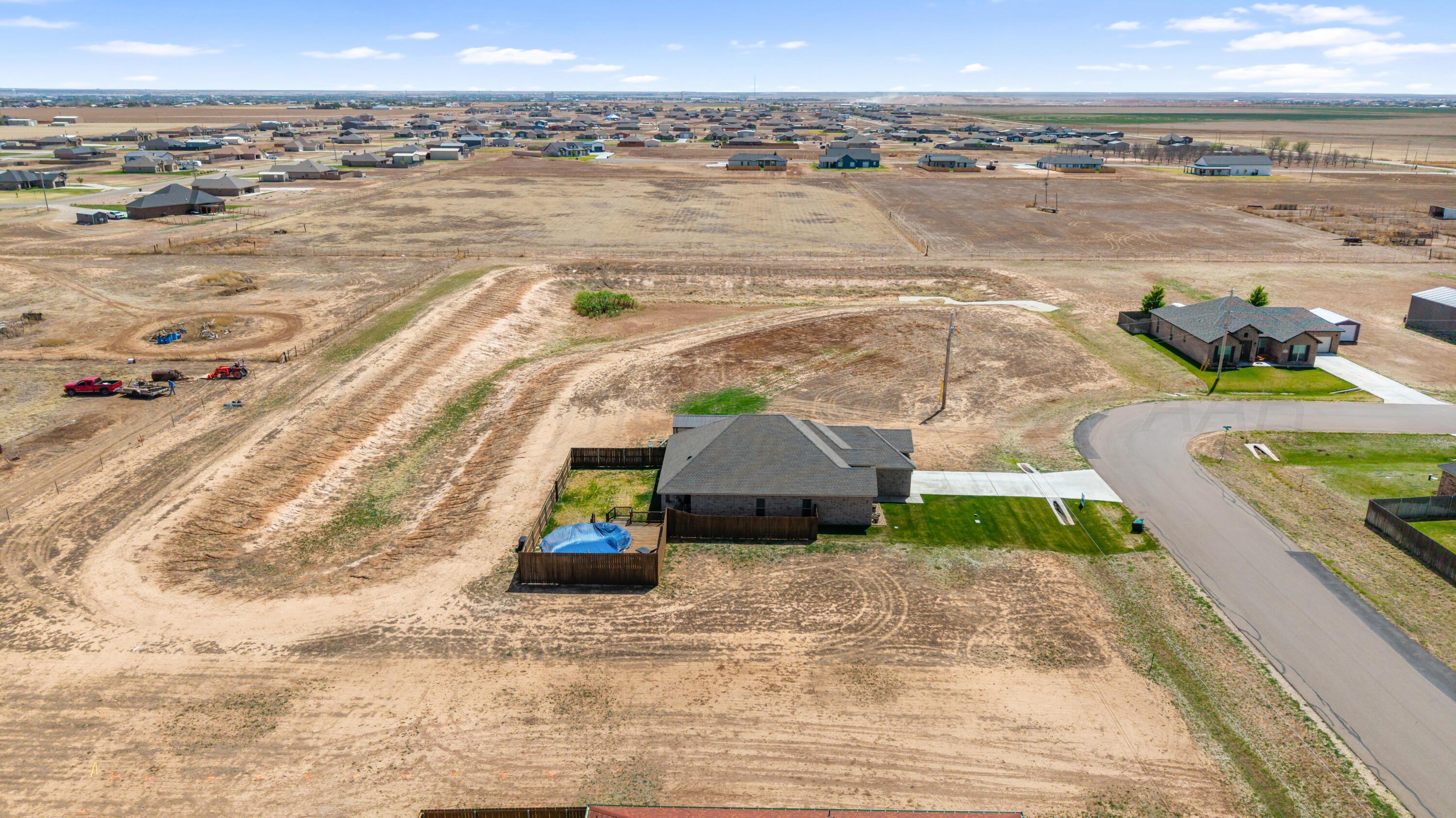 16801 Axis Drive Property Photo 10