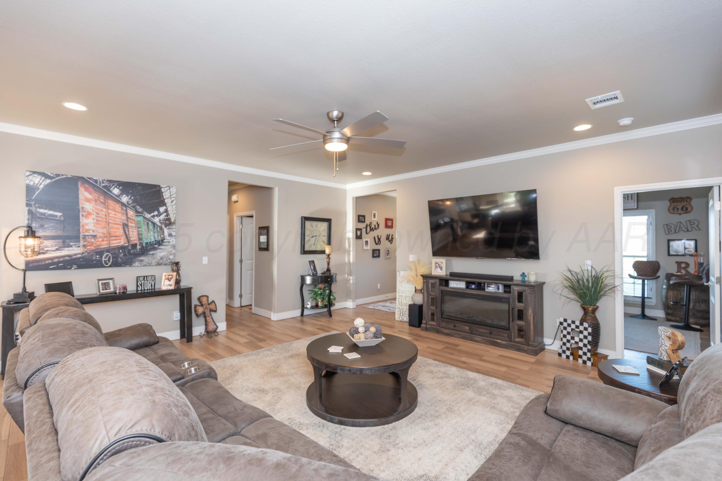 16801 Axis Drive Property Photo 15