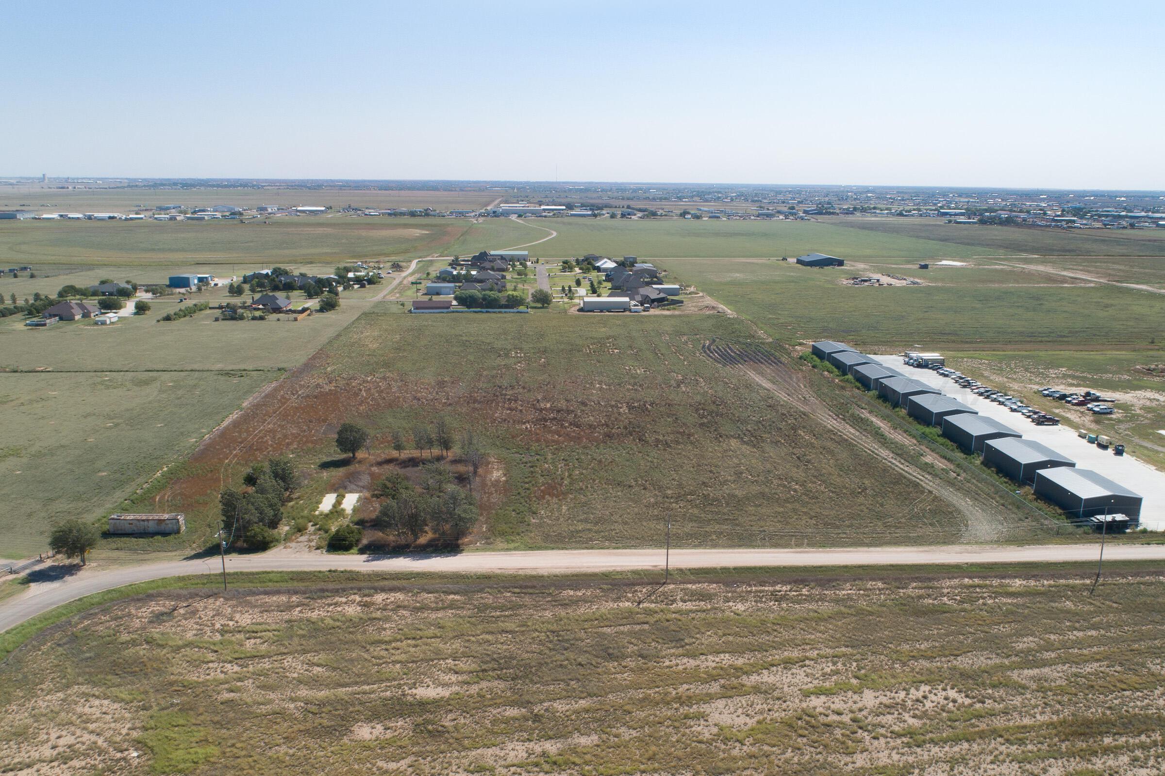 11825 Fm 2590 Property Photo 4