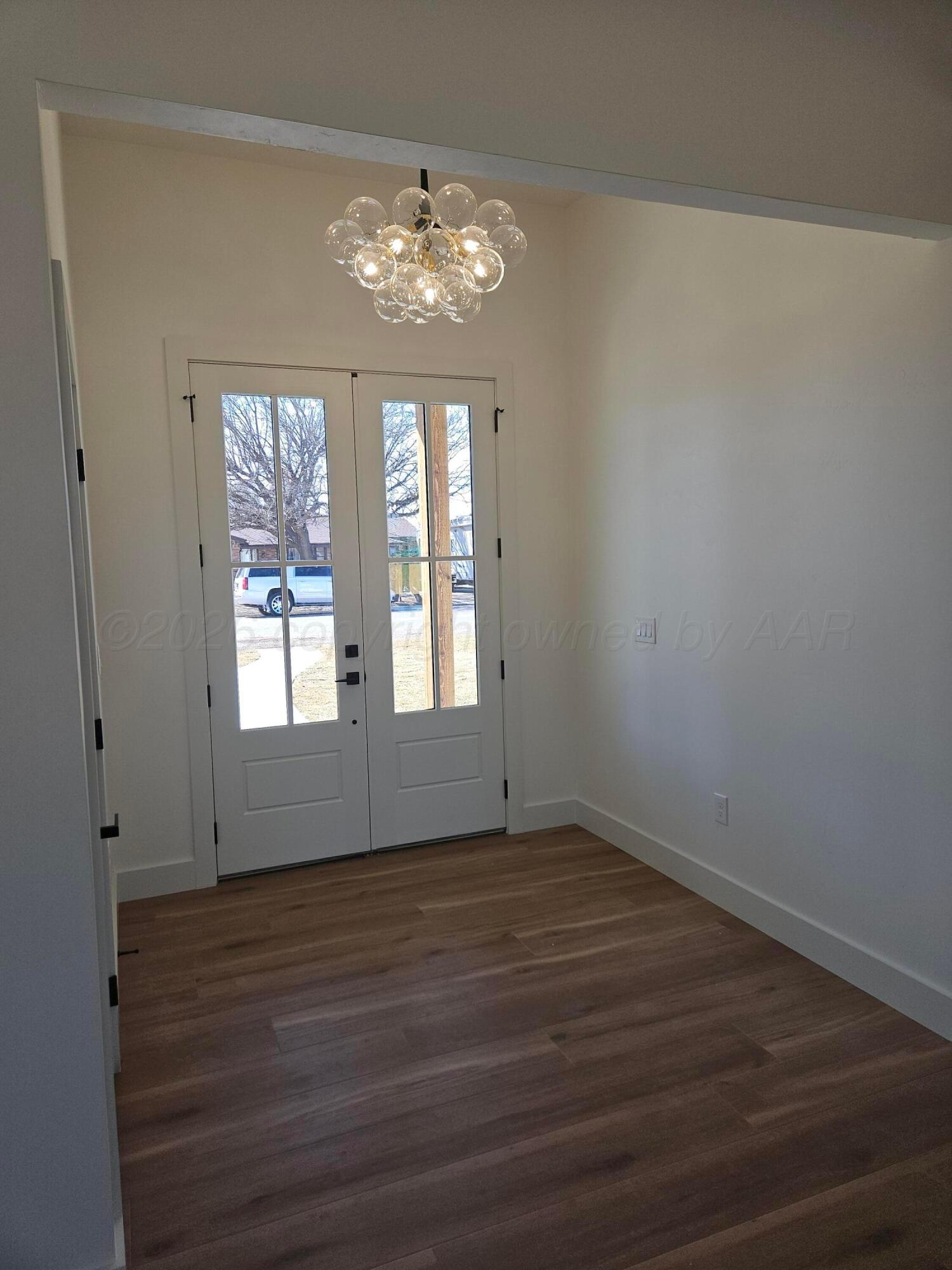 1010 Oak Avenue Property Photo 12