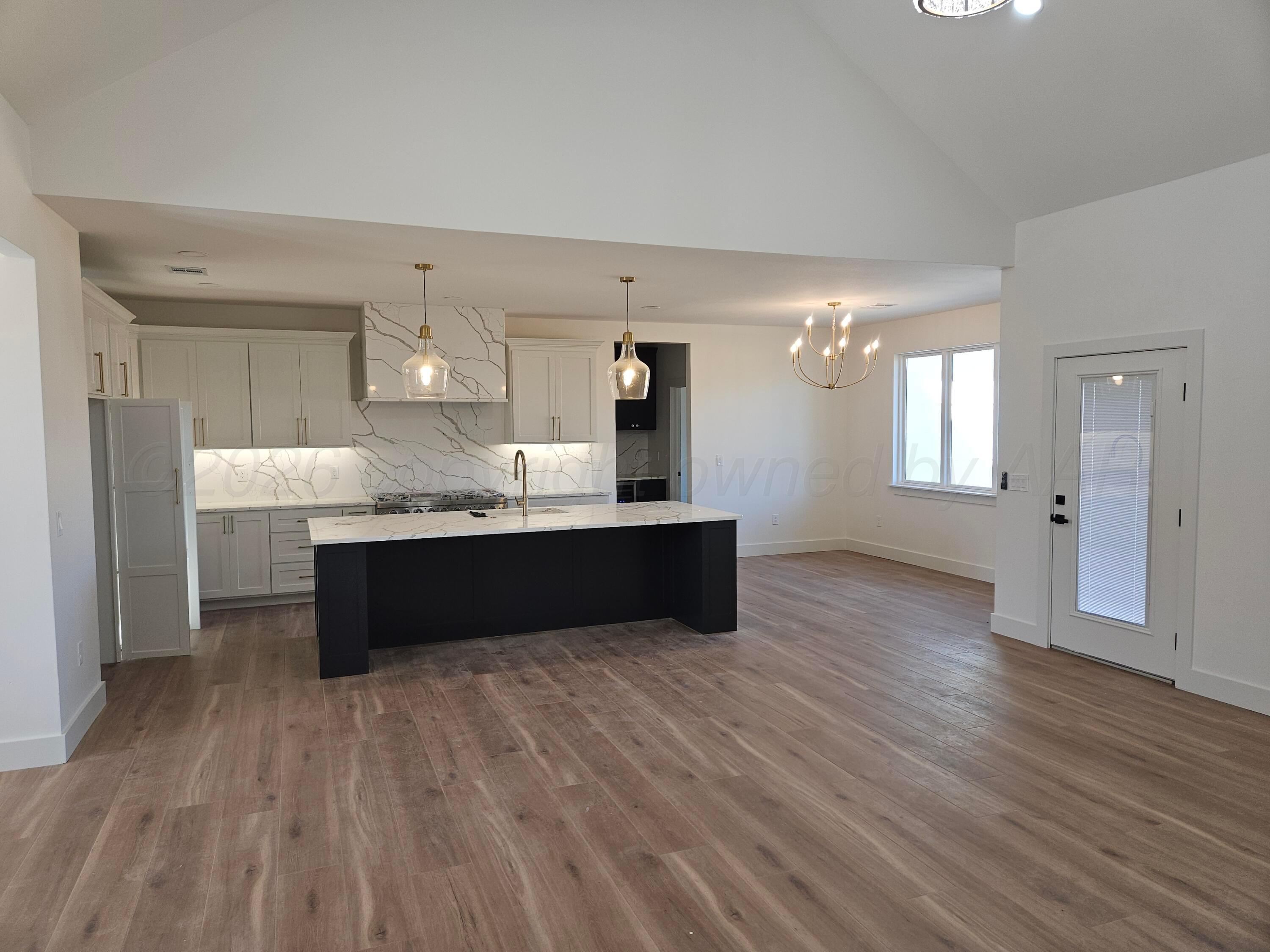 1010 Oak Avenue Property Photo 15