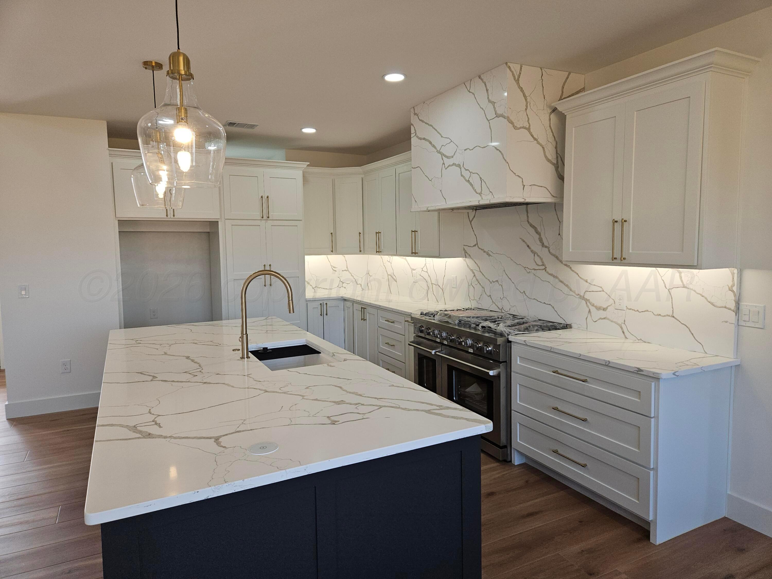 1010 Oak Avenue Property Photo 16