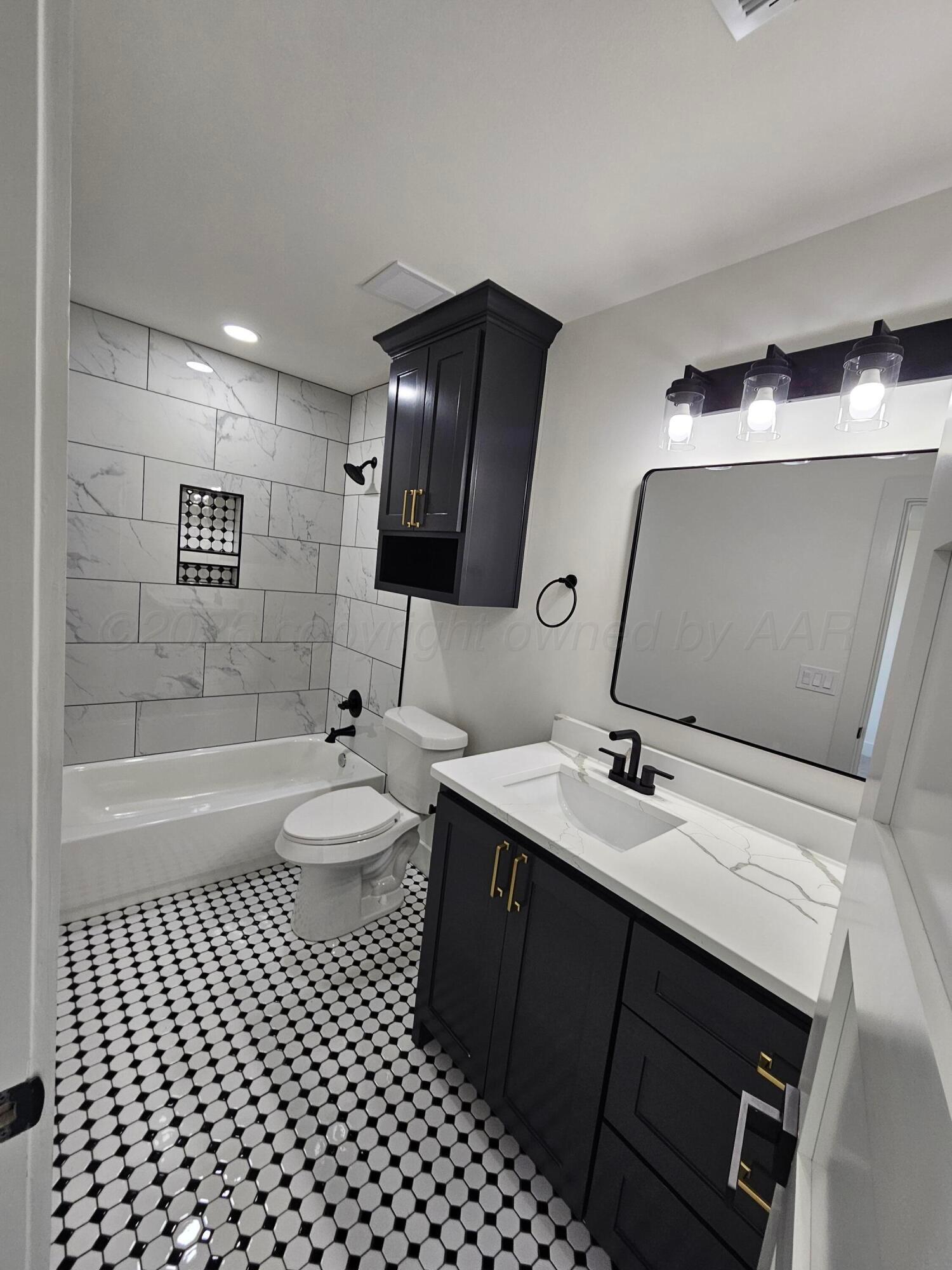 1010 Oak Avenue Property Photo 33