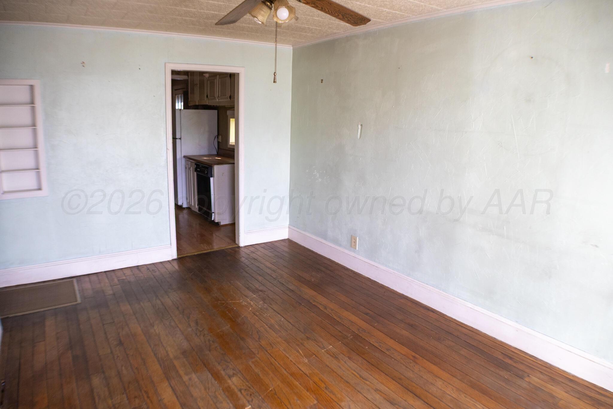 206 Maple Street Property Photo 3