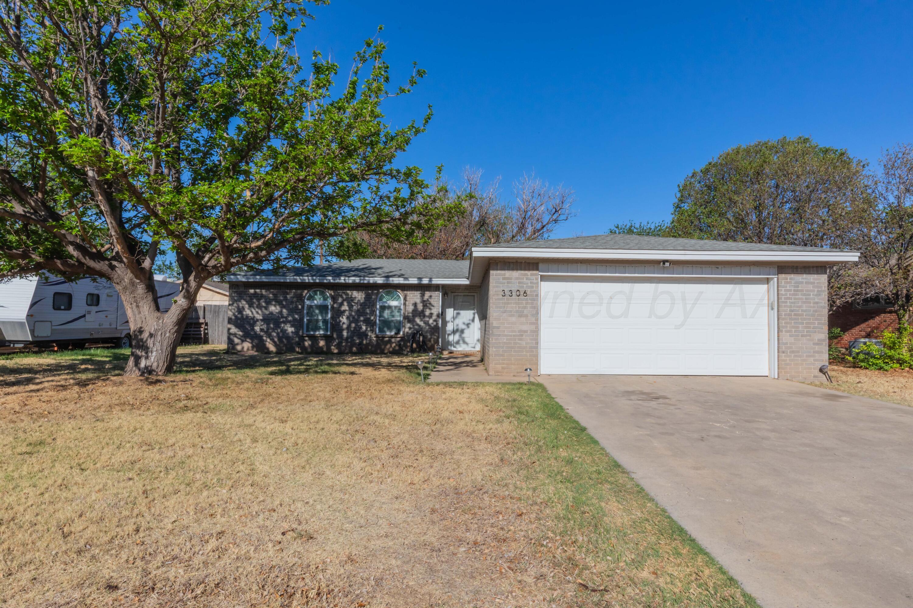 3306 TECKLA Boulevard Property Photo 1