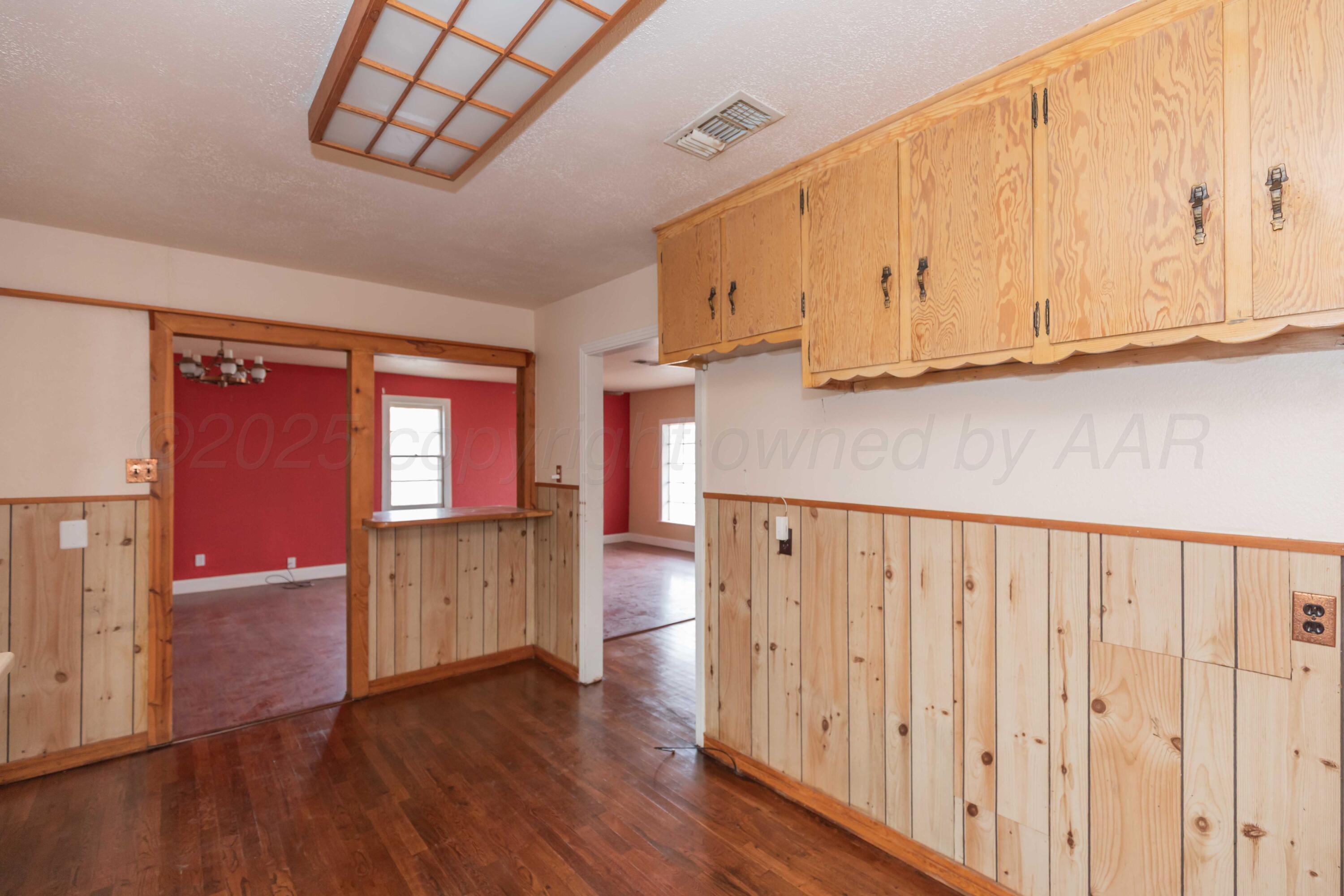 925 W Colorado Avenue Property Photo 12
