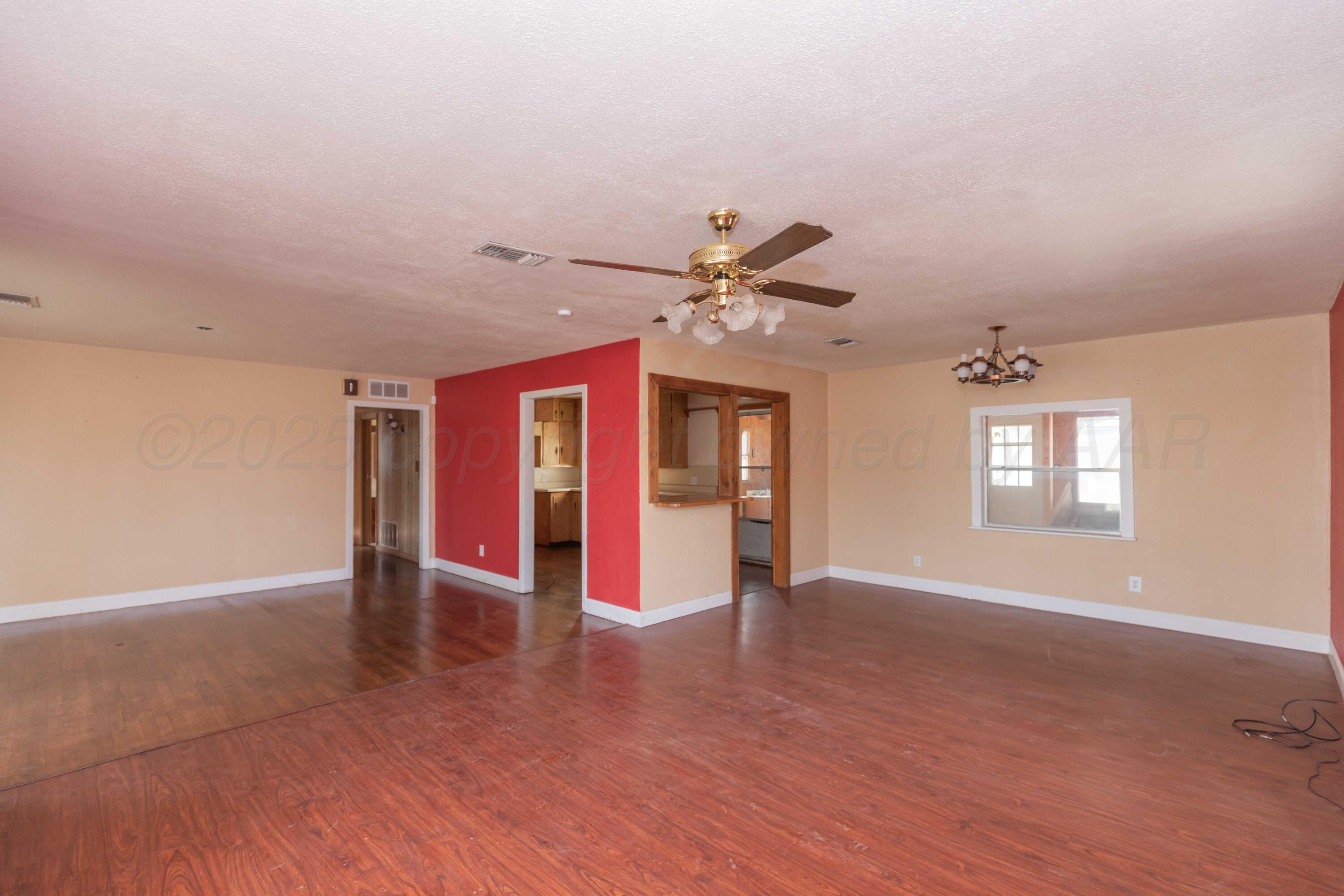 925 W Colorado Avenue Property Photo 14