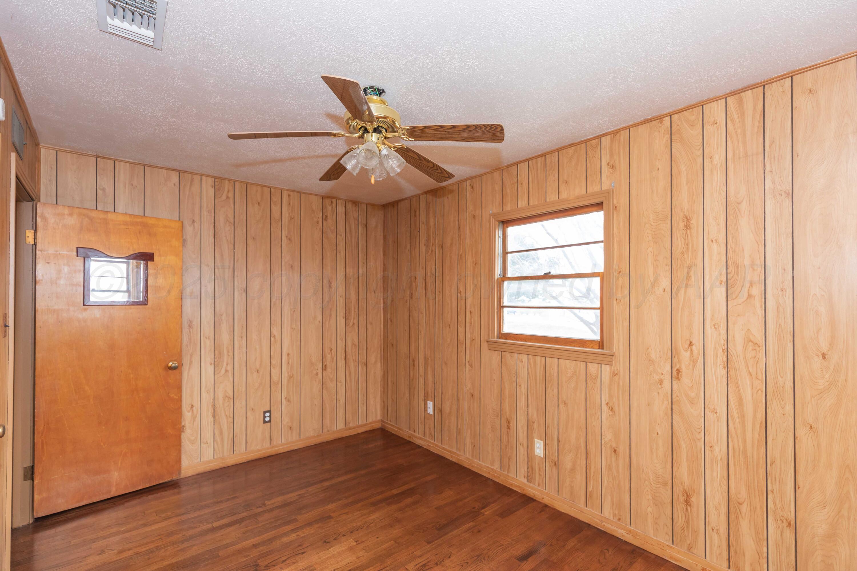 925 W Colorado Avenue Property Photo 19