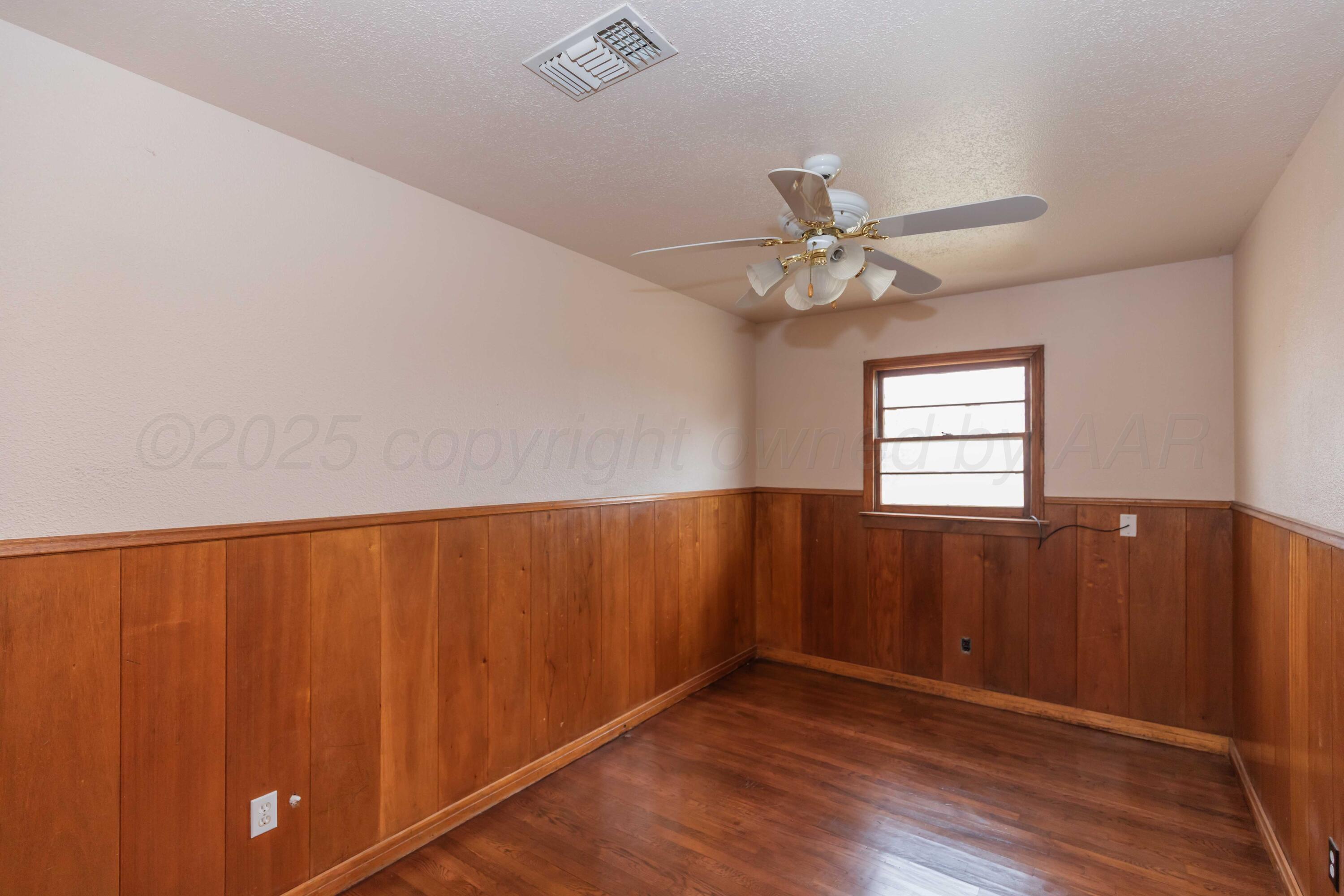 925 W Colorado Avenue Property Photo 25