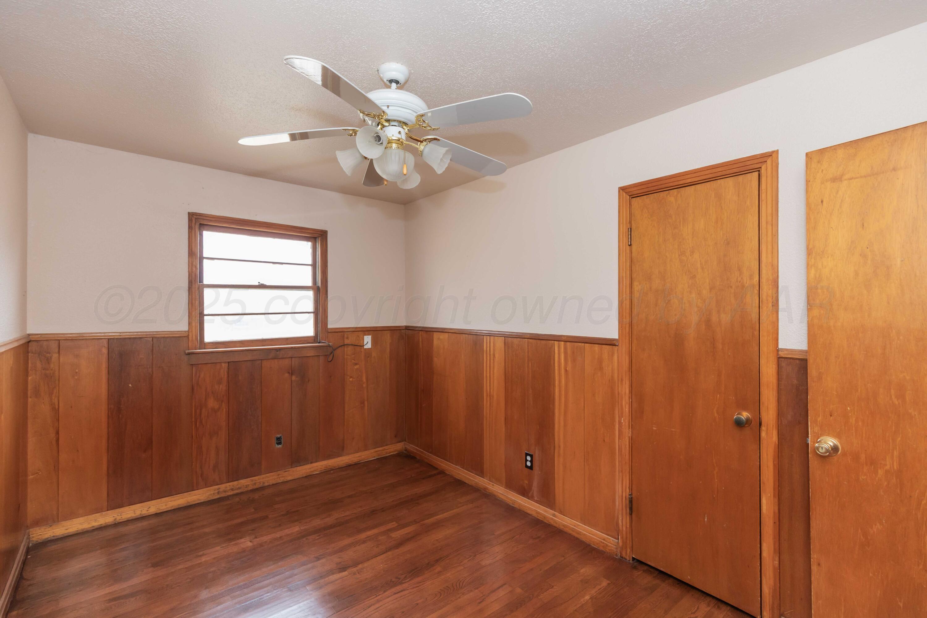 925 W Colorado Avenue Property Photo 26