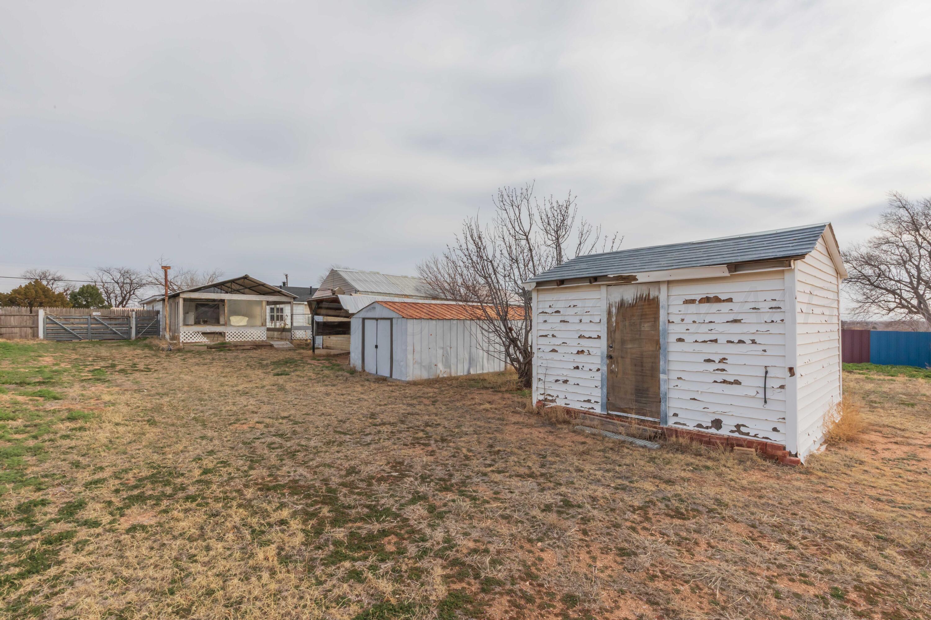 925 W Colorado Avenue Property Photo 36