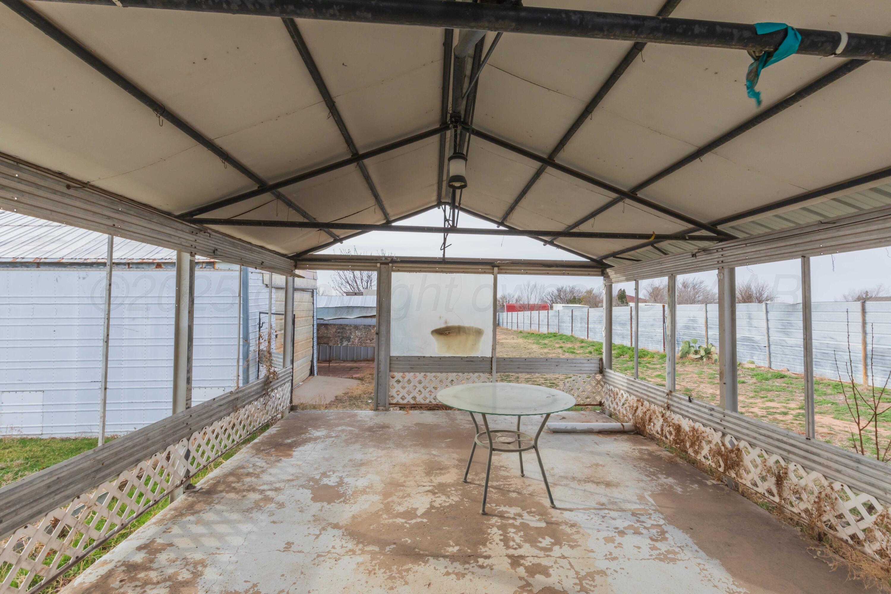 925 W Colorado Avenue Property Photo 42