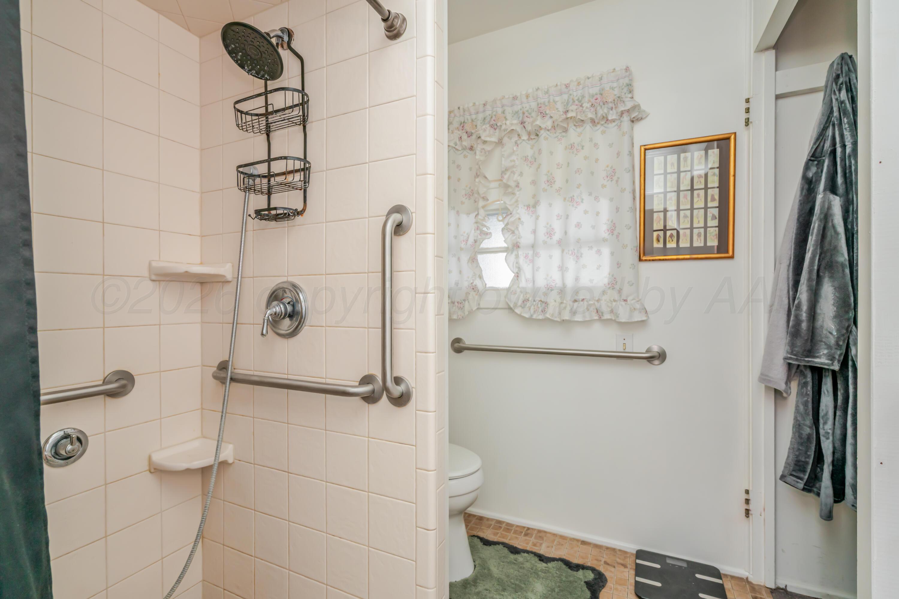 2721 S Woodland Street Property Photo 17