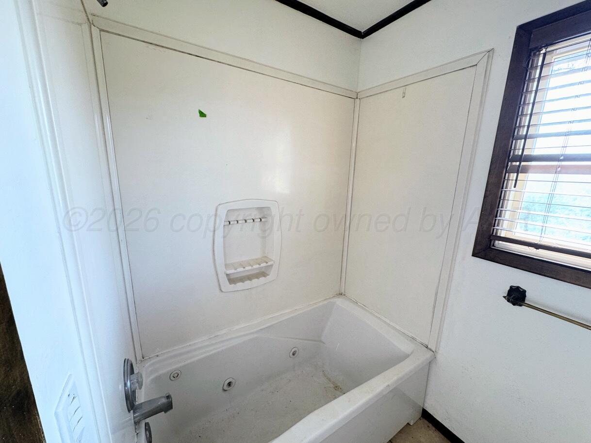 714 S Harvard Street Property Photo 9