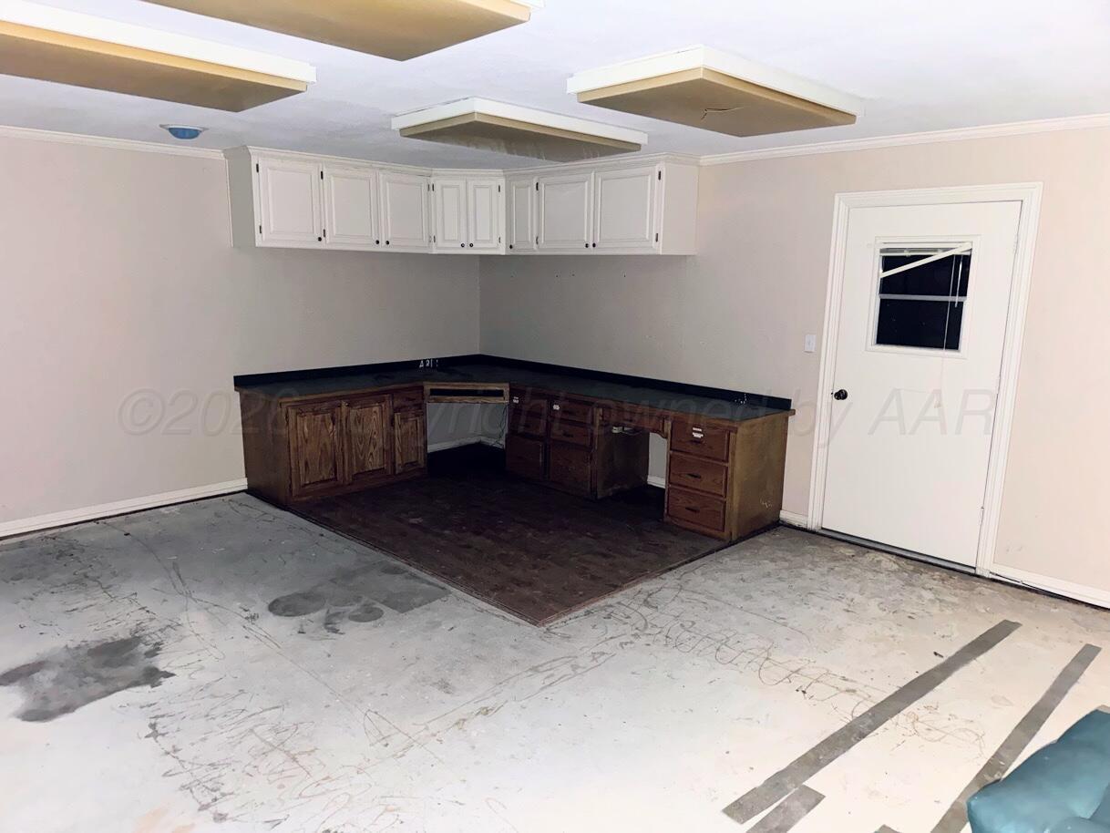 714 S Harvard Street Property Photo 19