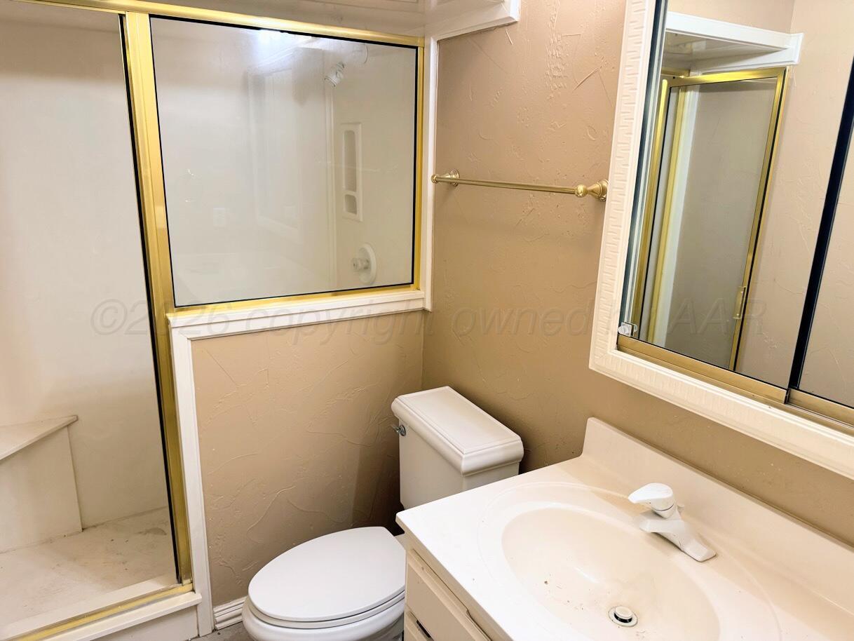 714 S Harvard Street Property Photo 21