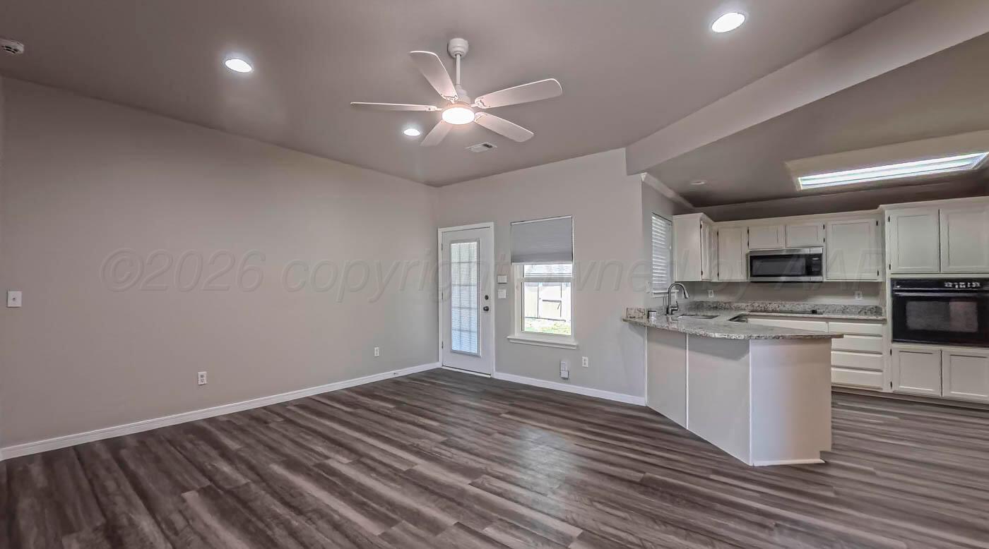 5801 S Bowie Street Property Photo 3