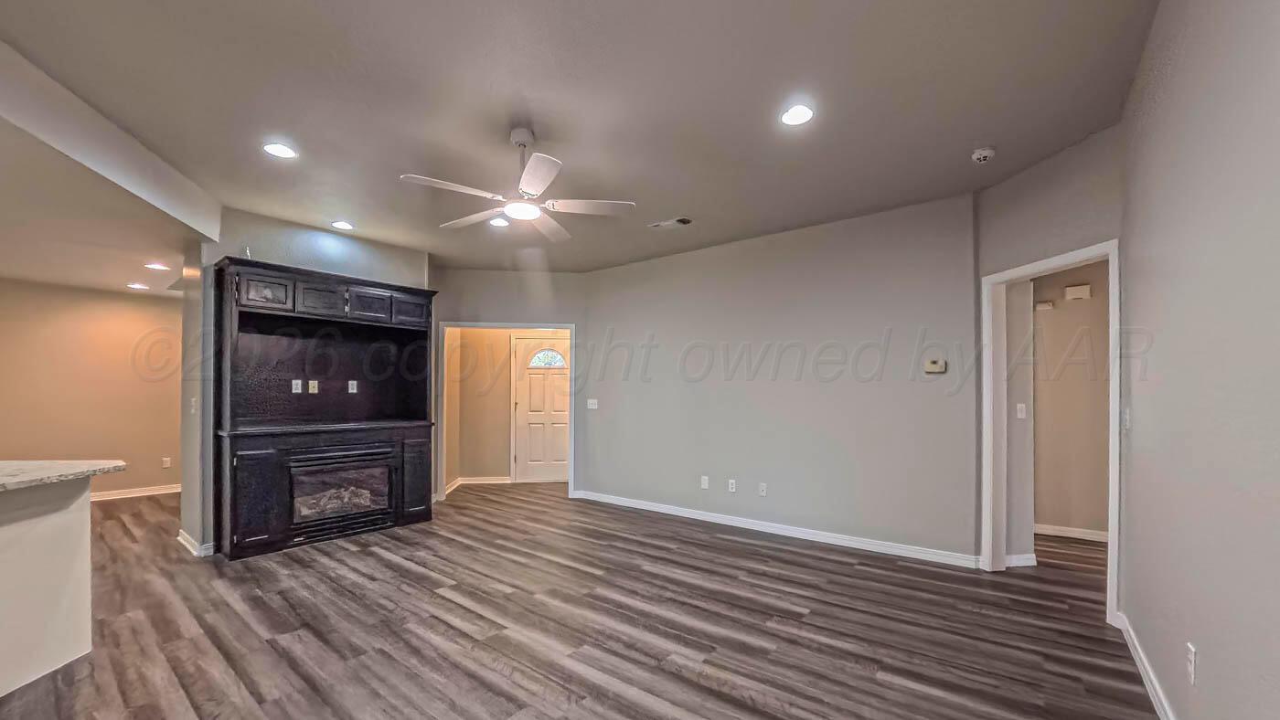 5801 S Bowie Street Property Photo 4