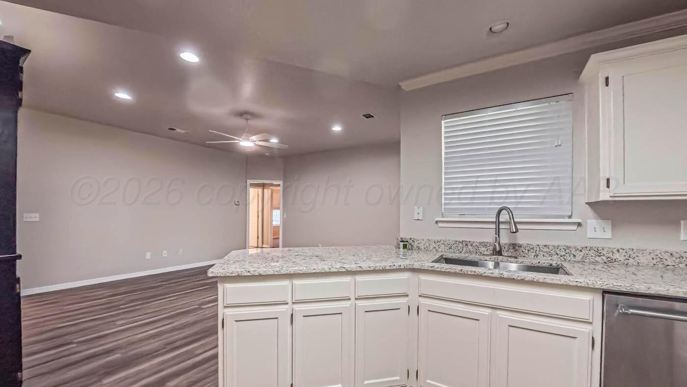 5801 S Bowie Street Property Photo 7