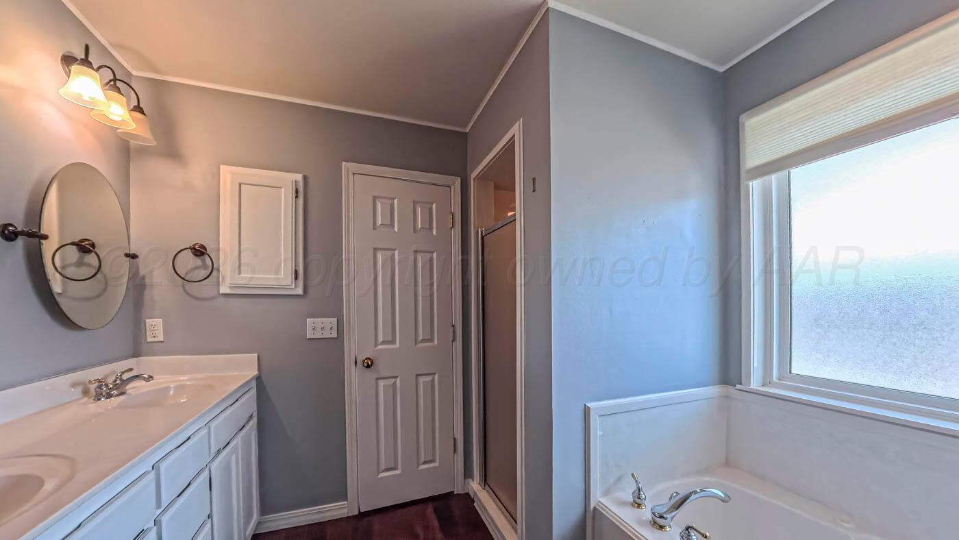 5801 S Bowie Street Property Photo 17