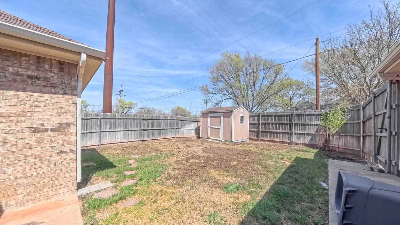 5801 S Bowie Street Property Photo 19