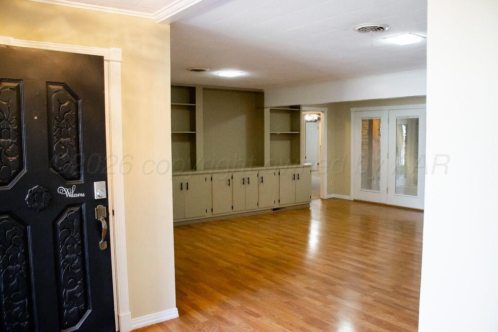 2229 N Charles Street Property Photo 9