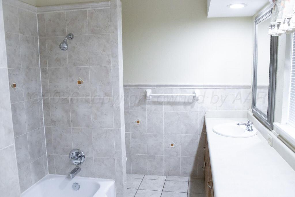 2229 N Charles Street Property Photo 26