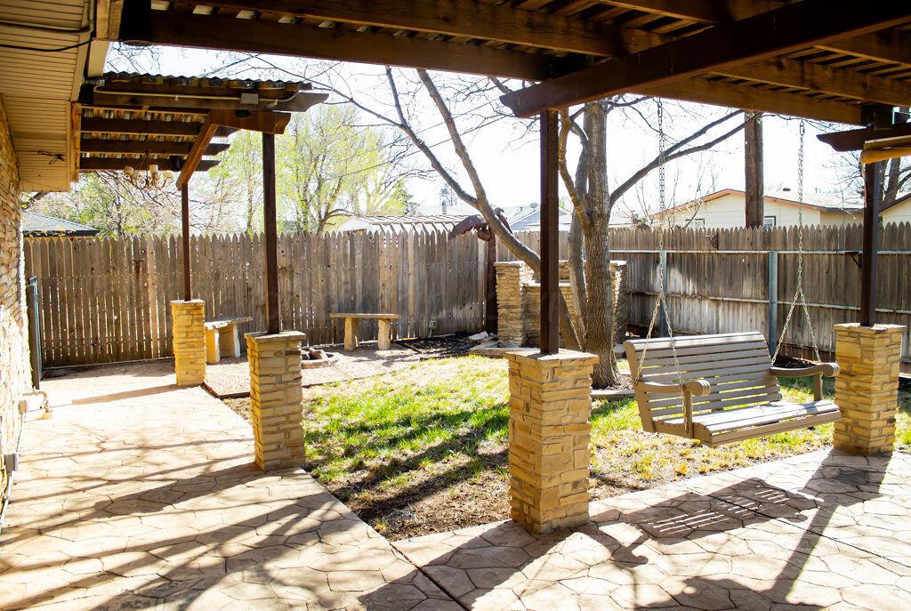2229 N Charles Street Property Photo 44