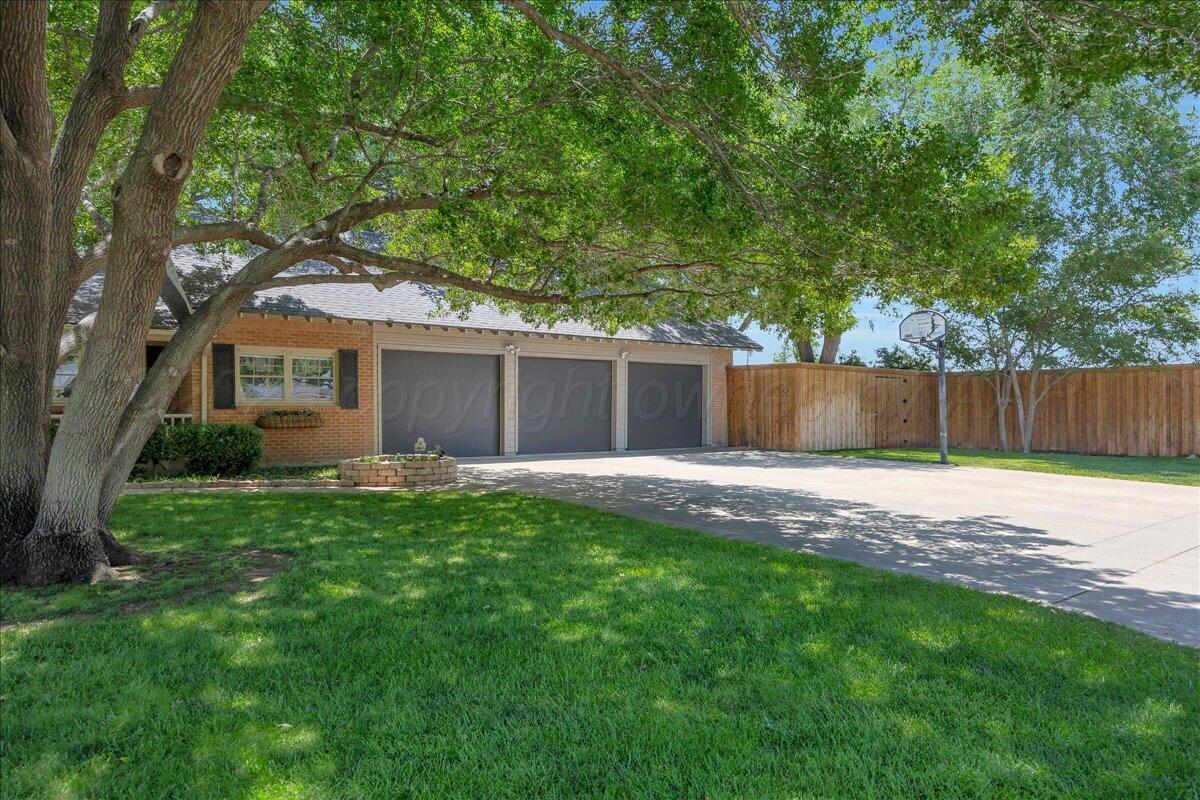 100 S Avondale Street Property Photo 11