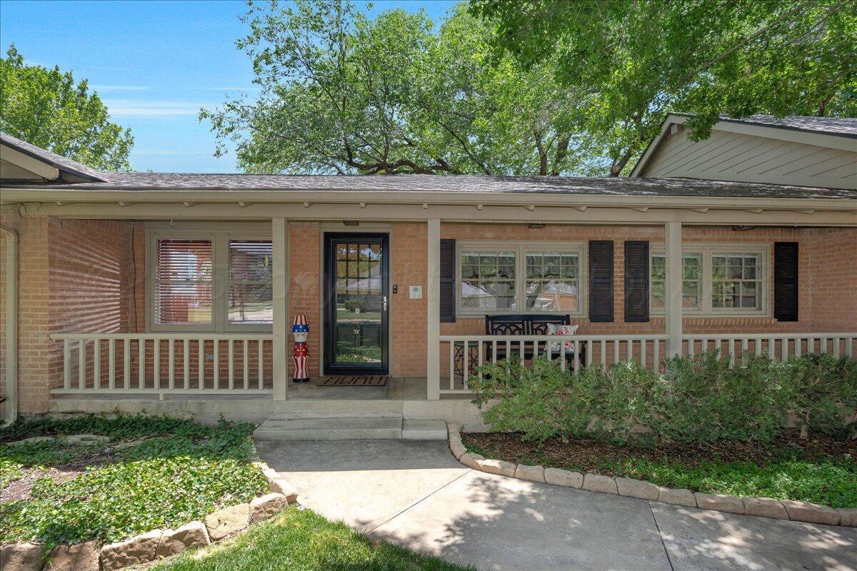 100 S Avondale Street Property Photo 15