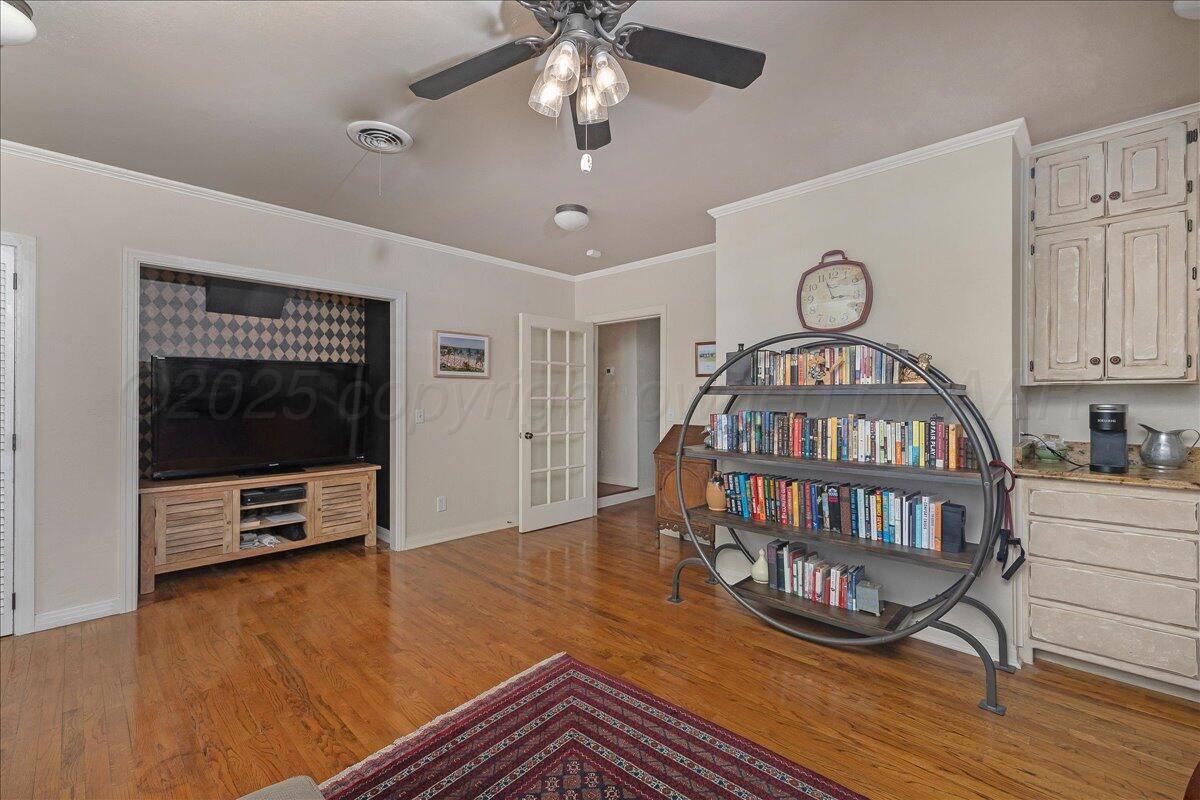 100 S Avondale Street Property Photo 29