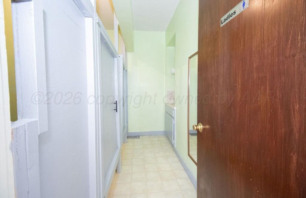 1 Pheasant Run Road Property Photo 7