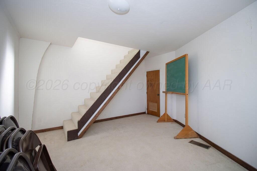 1 Pheasant Run Road Property Photo 12