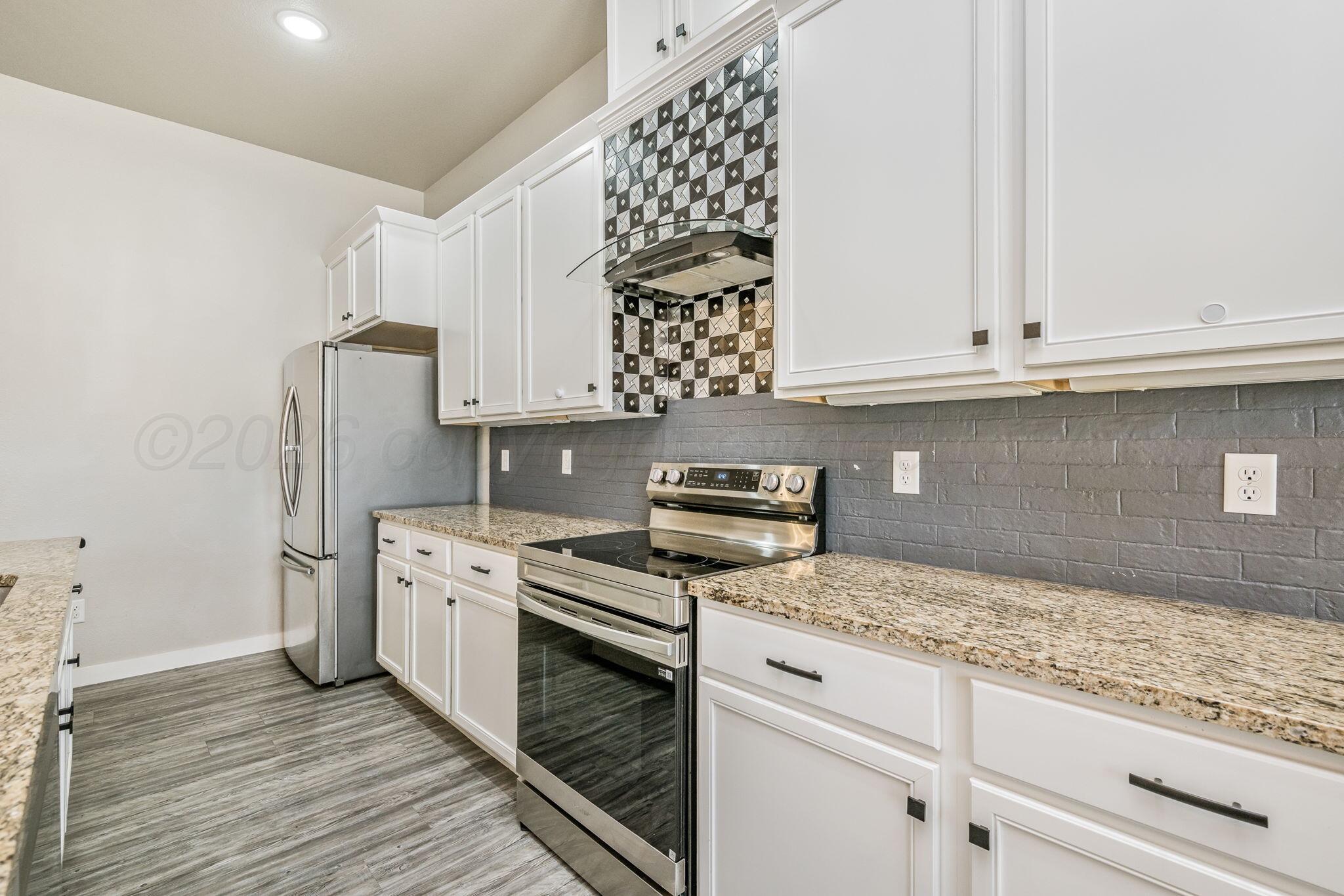 1744 Lullwater Road Property Photo 10