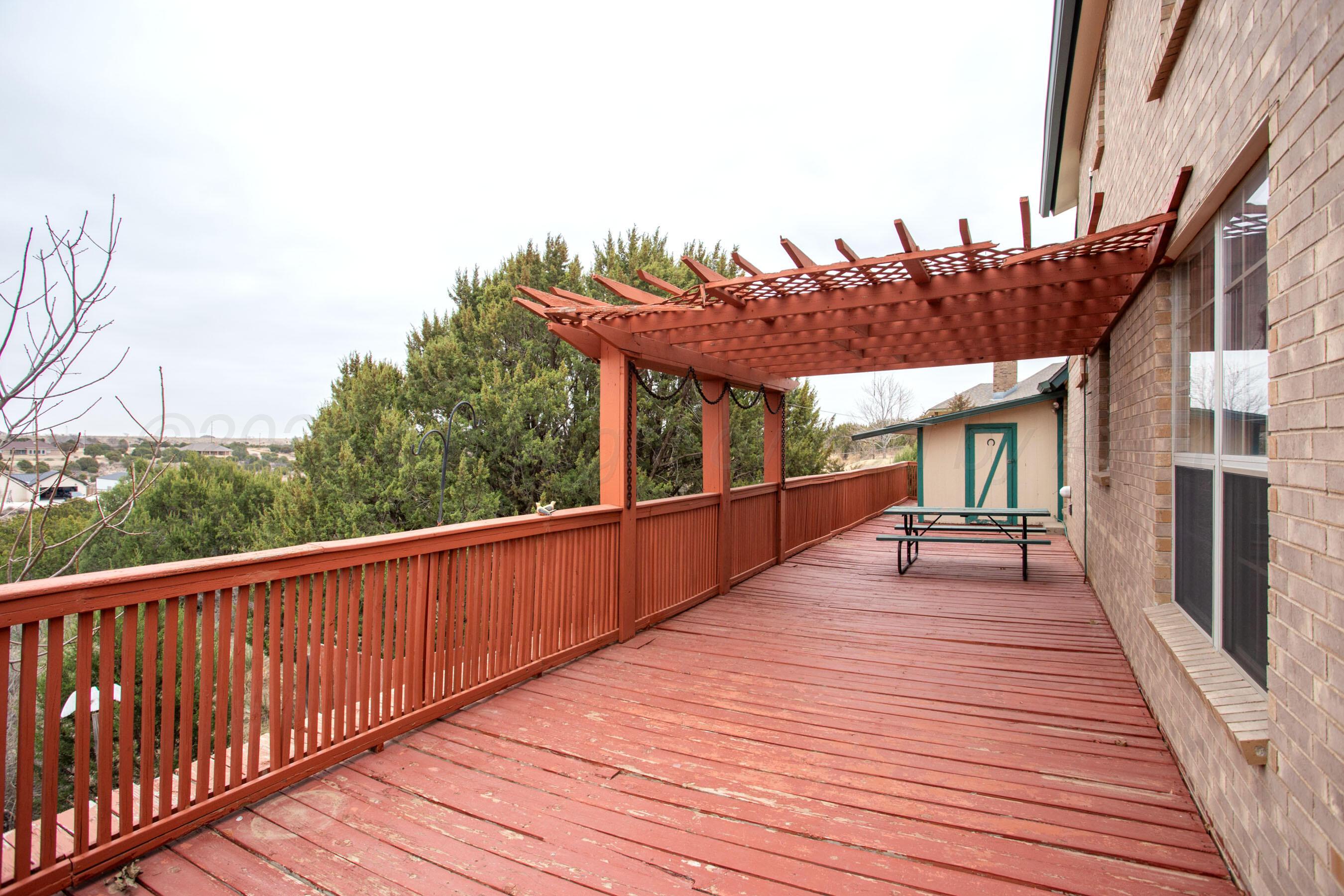 440 Roberts Drive Property Photo 6
