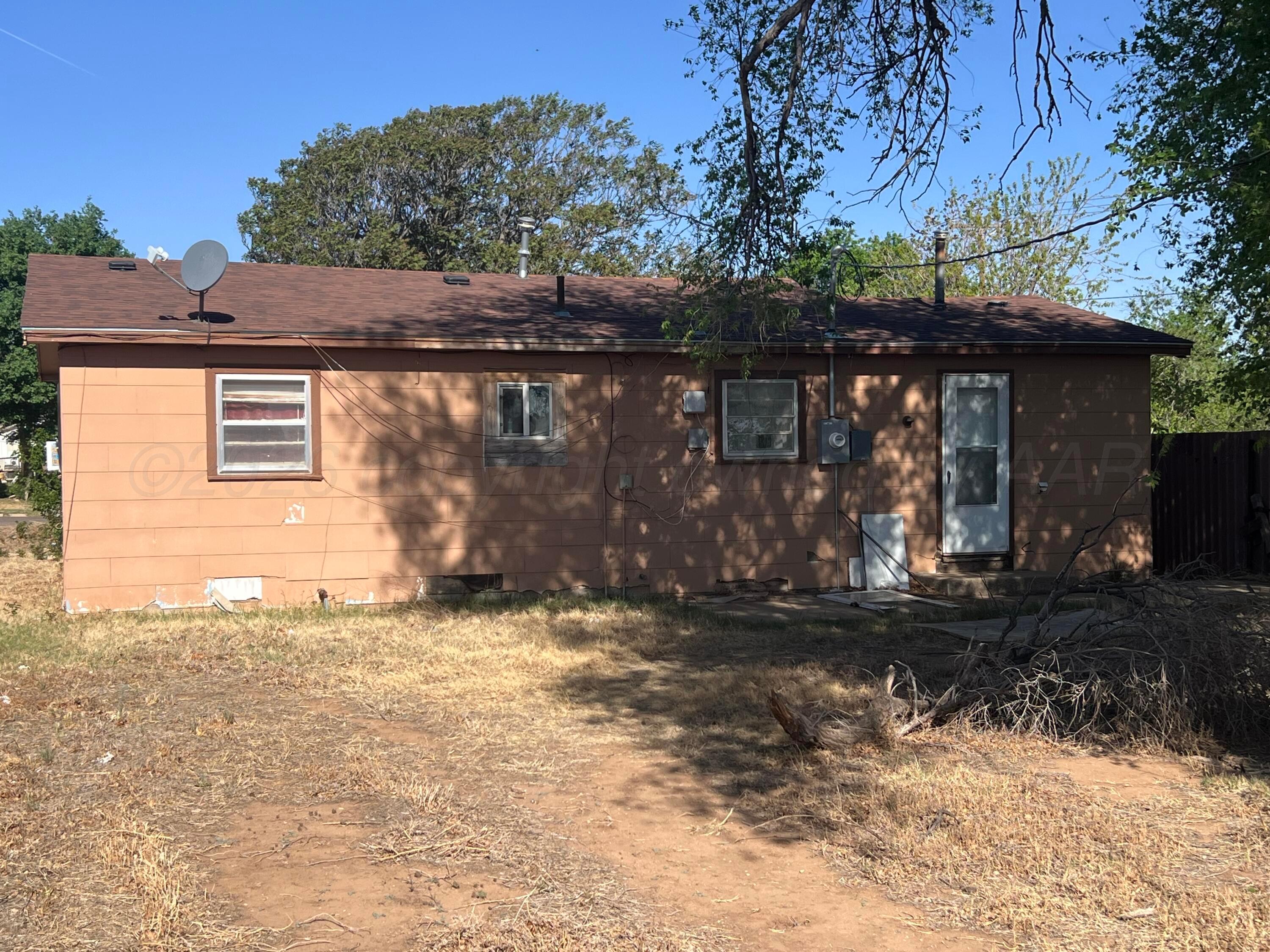 610 Summitt Avenue Property Photo 2