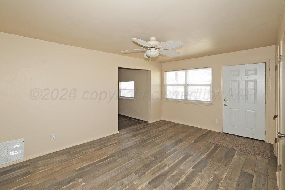 1232 Sycamore Street Property Photo 3