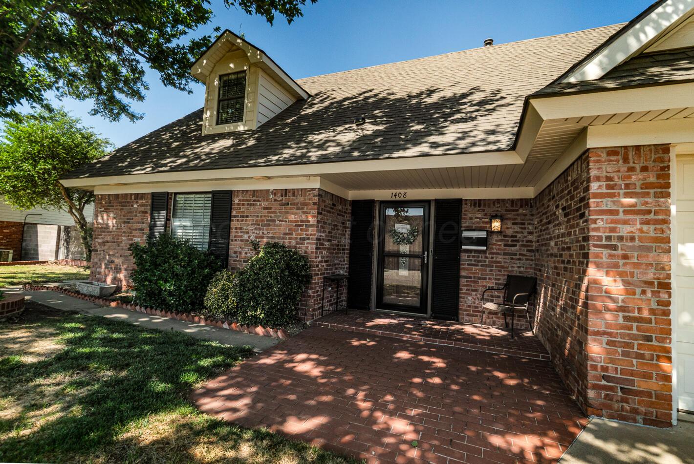 1408 Bluebonnet Street Property Photo 2