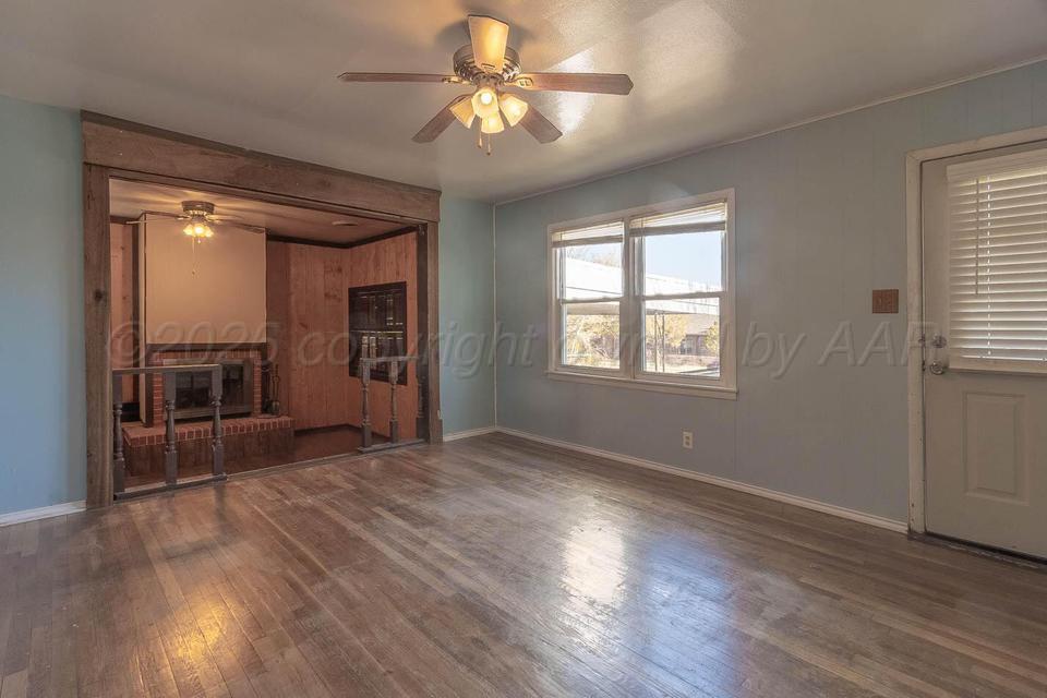 210 S Mackenzie Avenue Property Photo 3