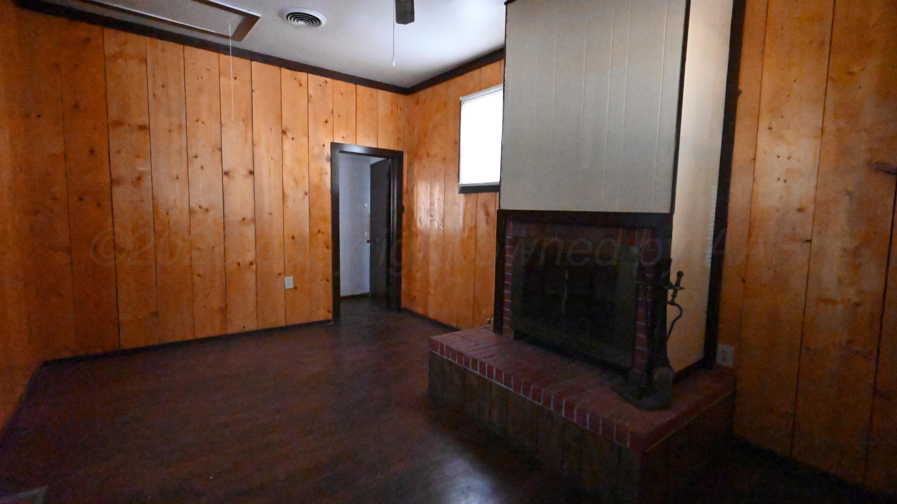 210 S Mackenzie Avenue Property Photo 4