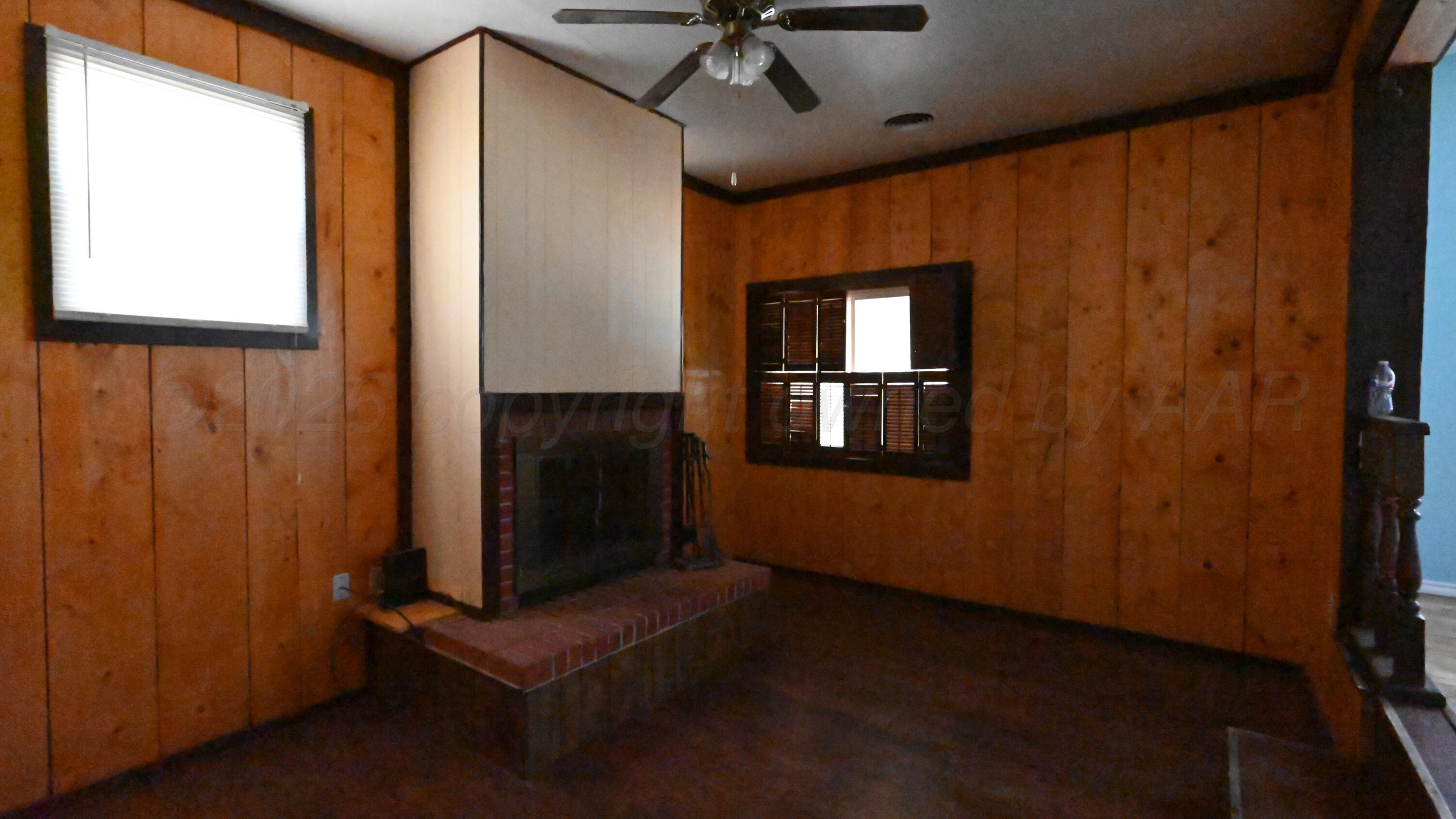 210 S Mackenzie Avenue Property Photo 5