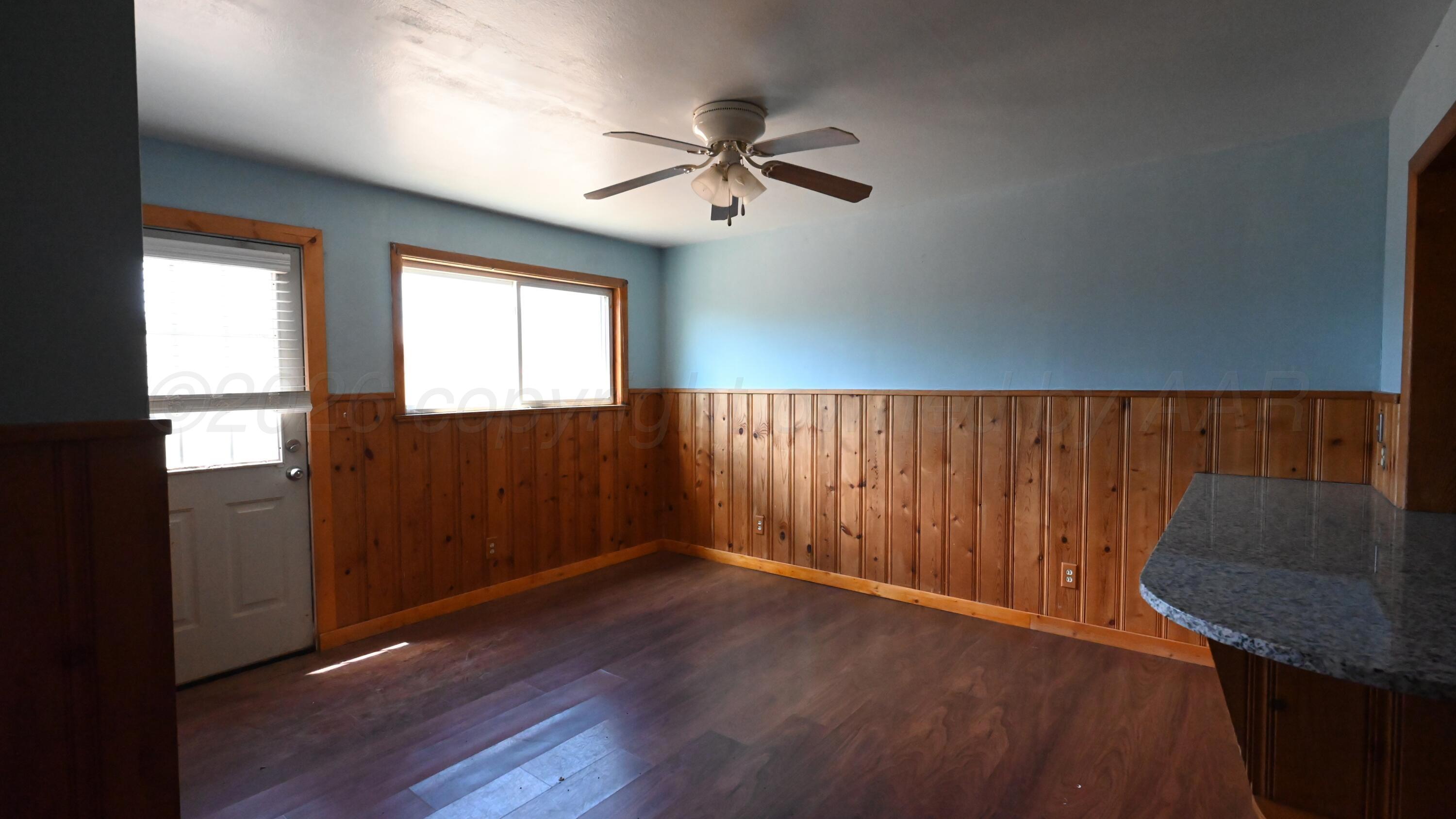 210 S Mackenzie Avenue Property Photo 7