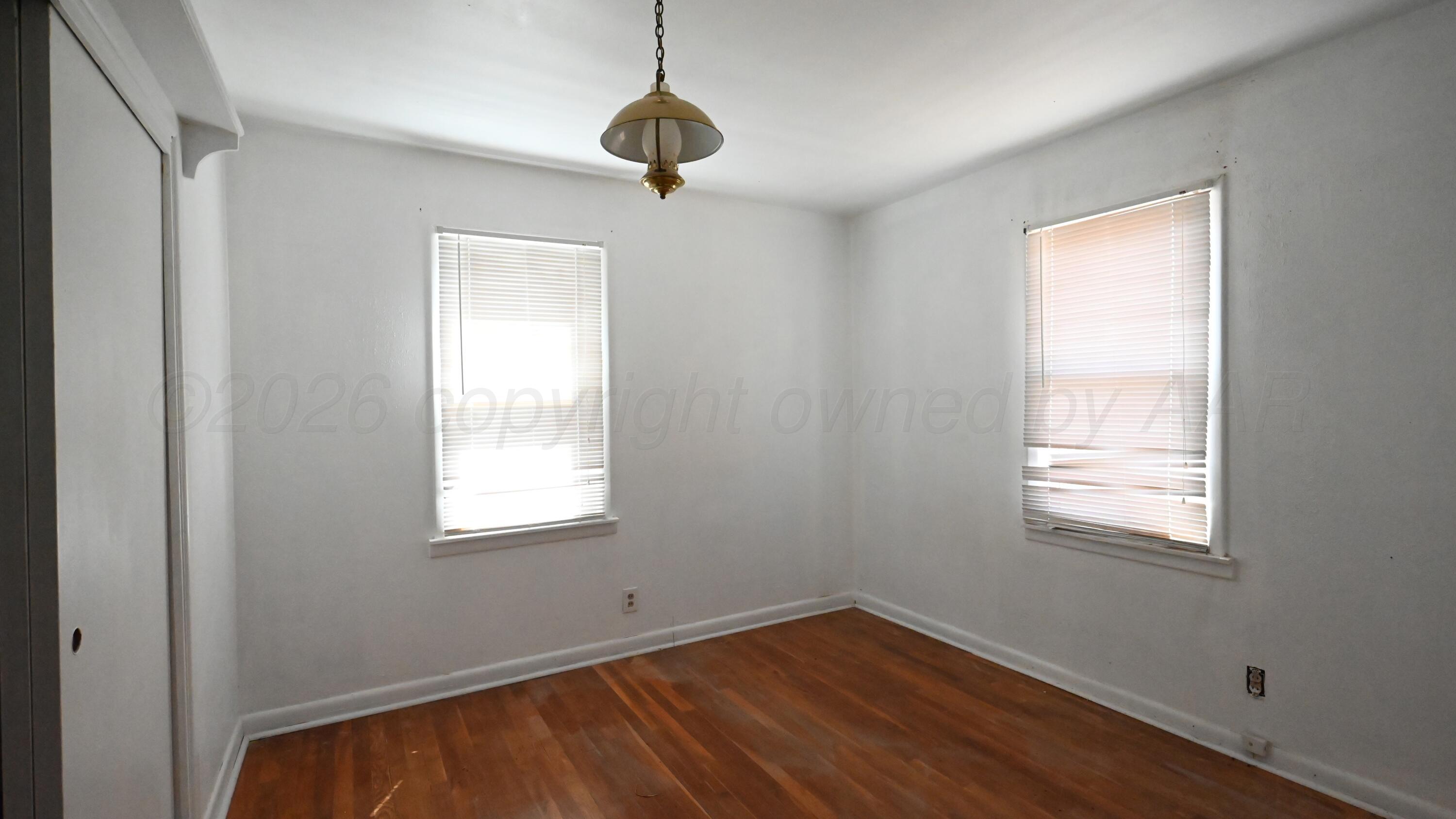 210 S Mackenzie Avenue Property Photo 12