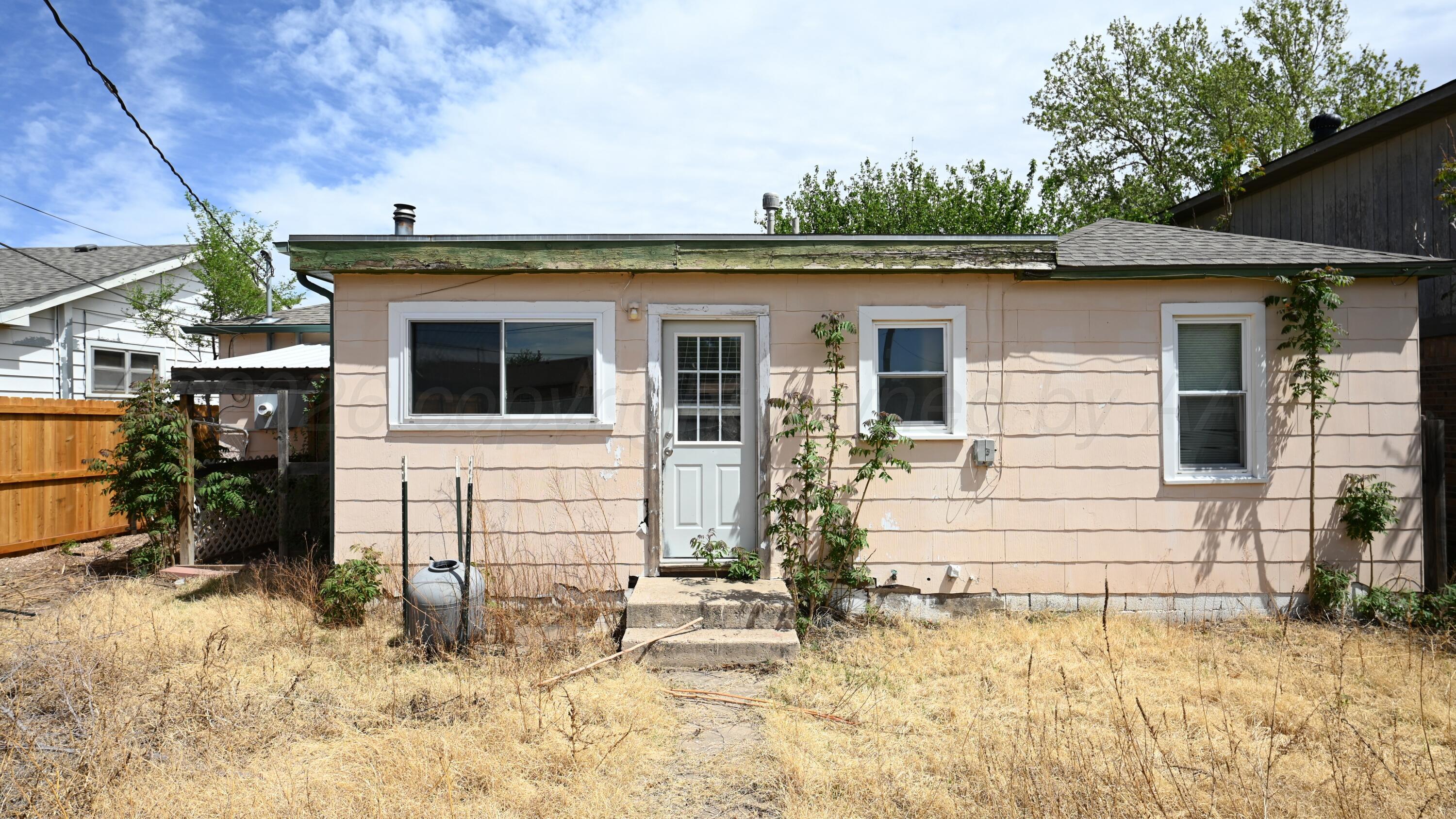 210 S Mackenzie Avenue Property Photo 15