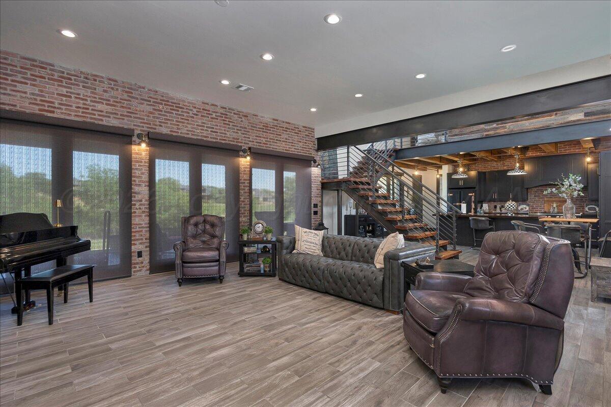 8 Cypress Point Property Photo 8