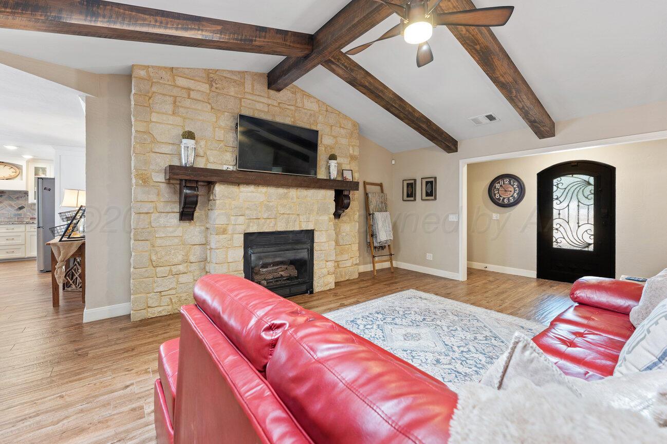 2015 W County Road 388 Property Photo 7