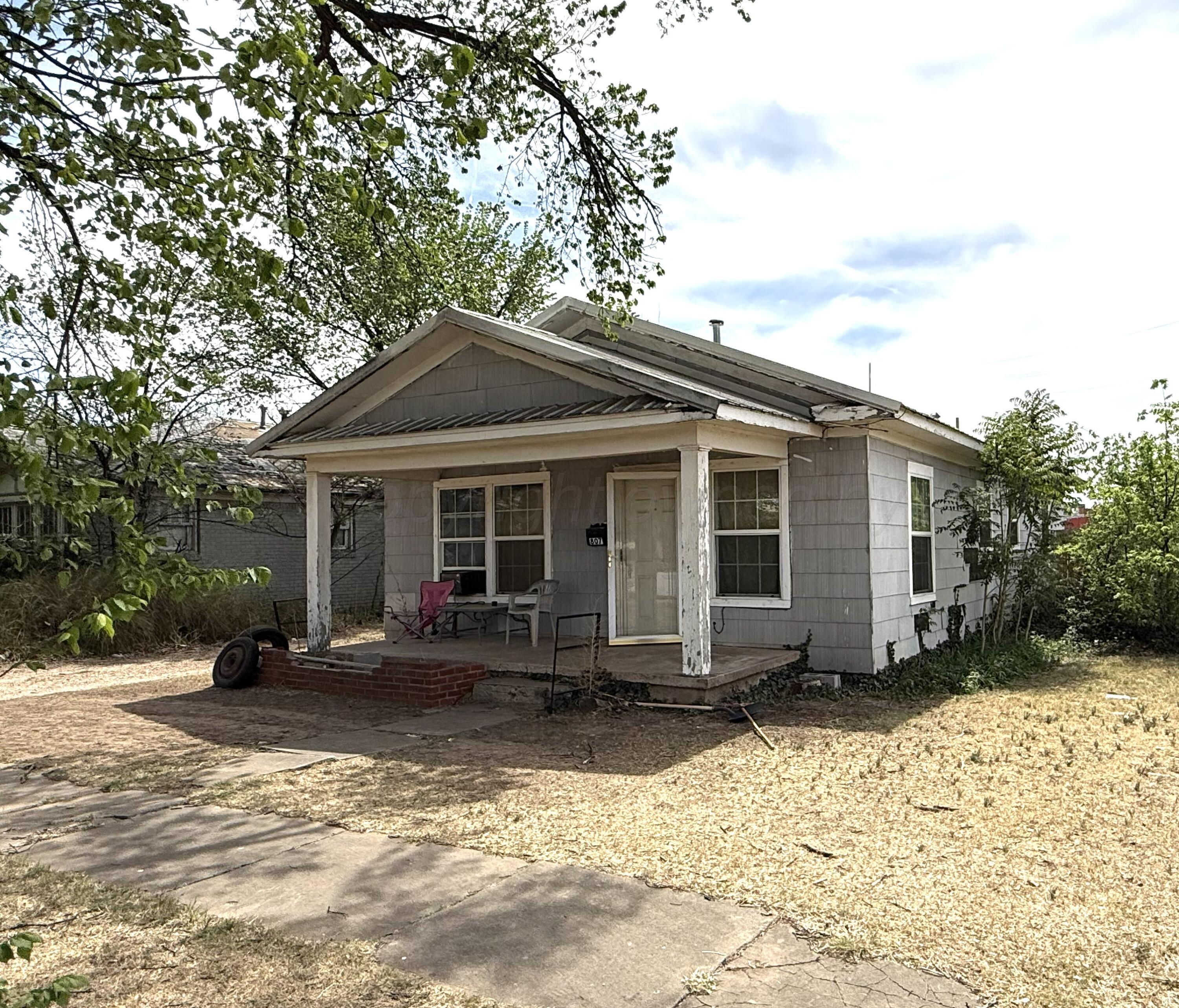 807 N West Street Property Photo 2